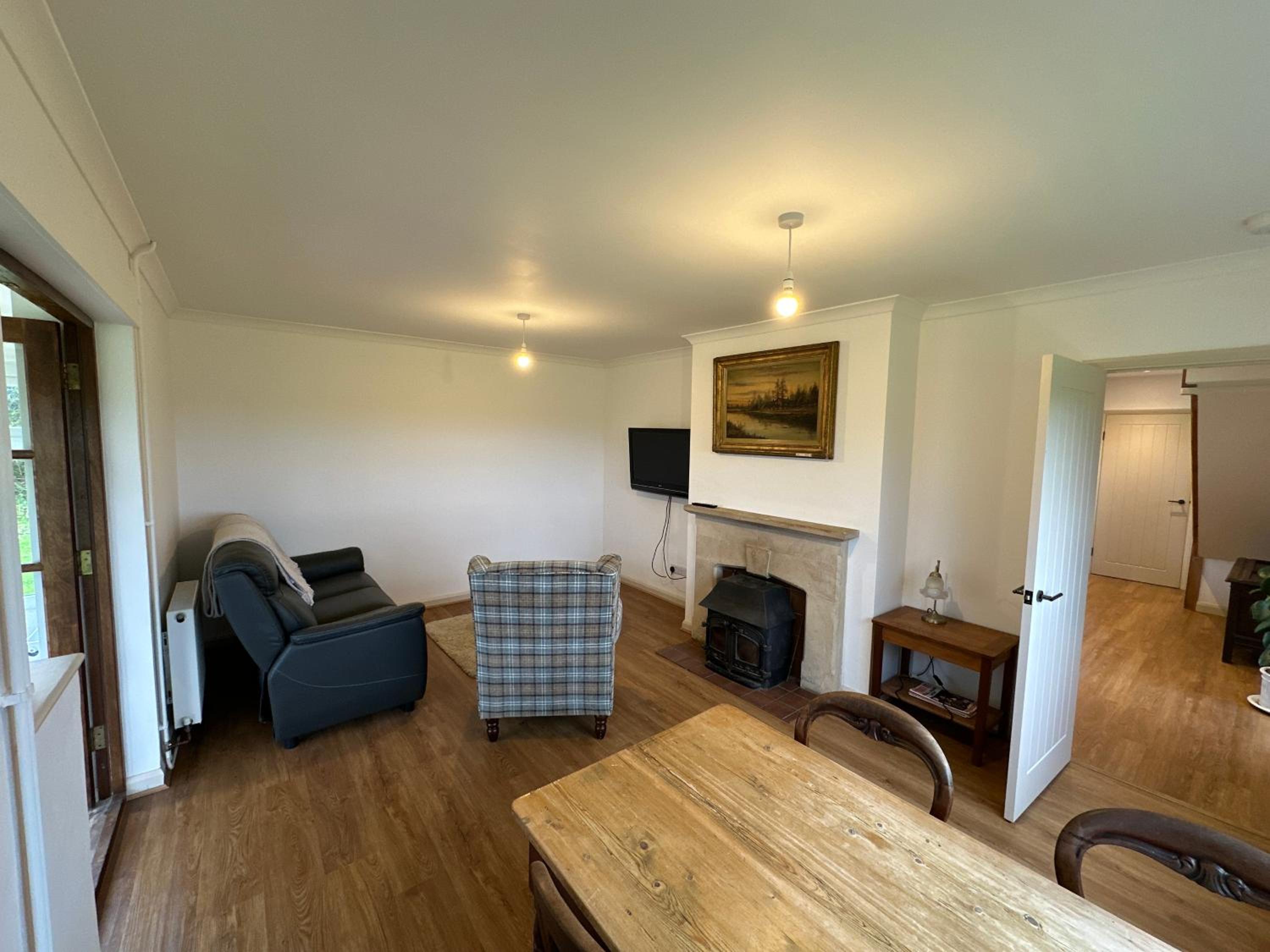 Ashleigh - Ash Farm Cotswolds view 5