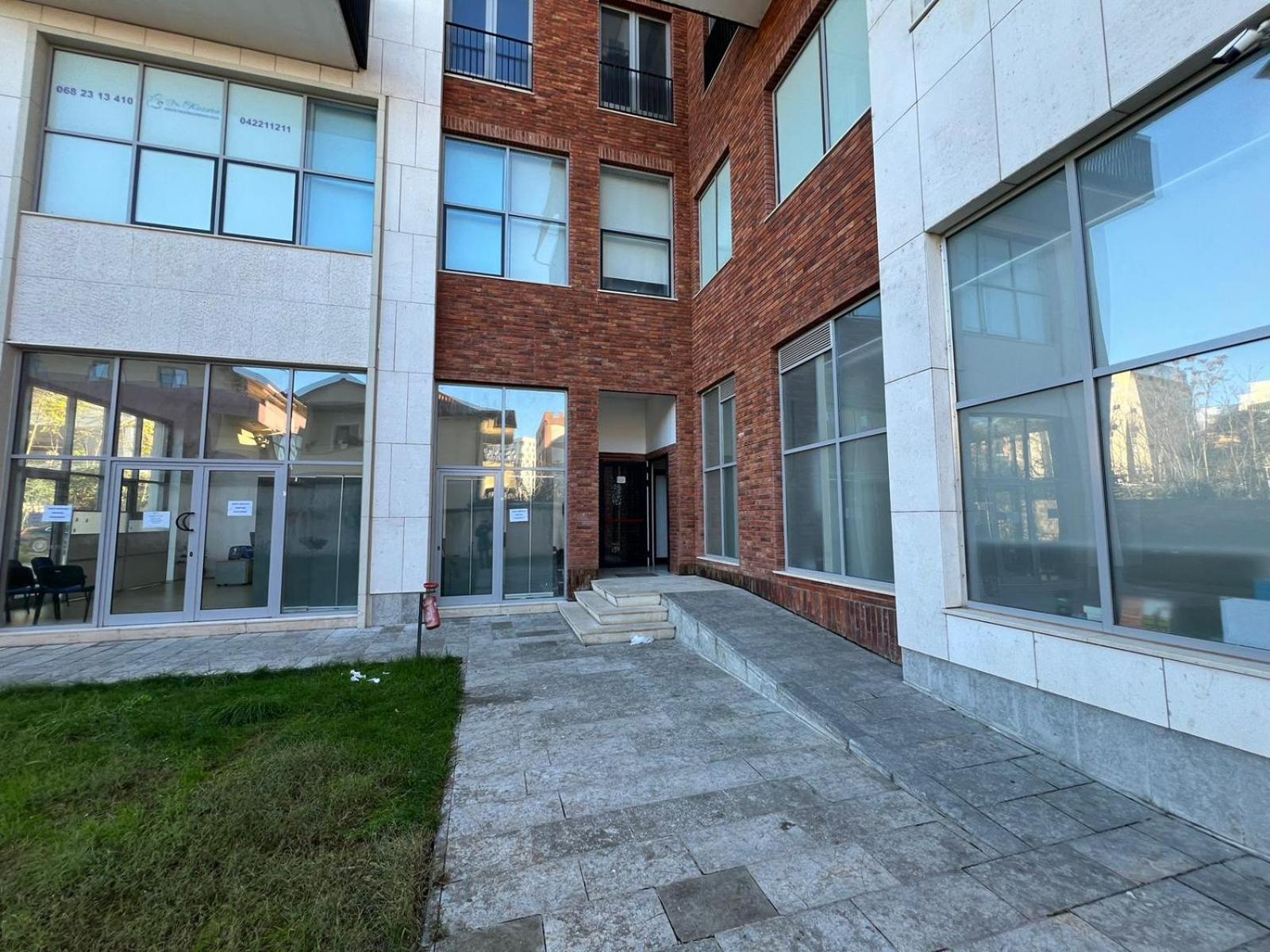 Thyamis Apartment