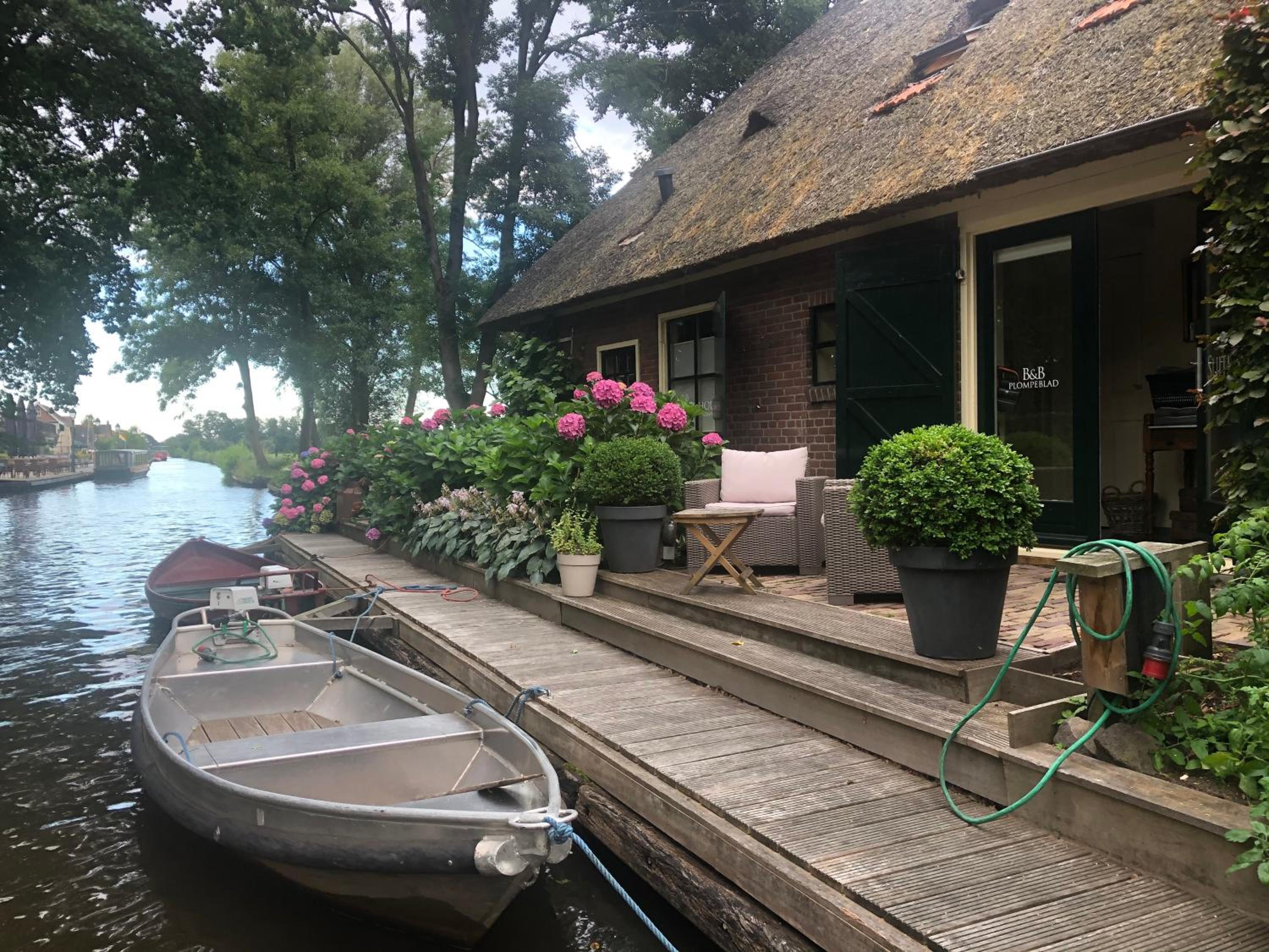 Plompeblad Suite Giethoorn view 2