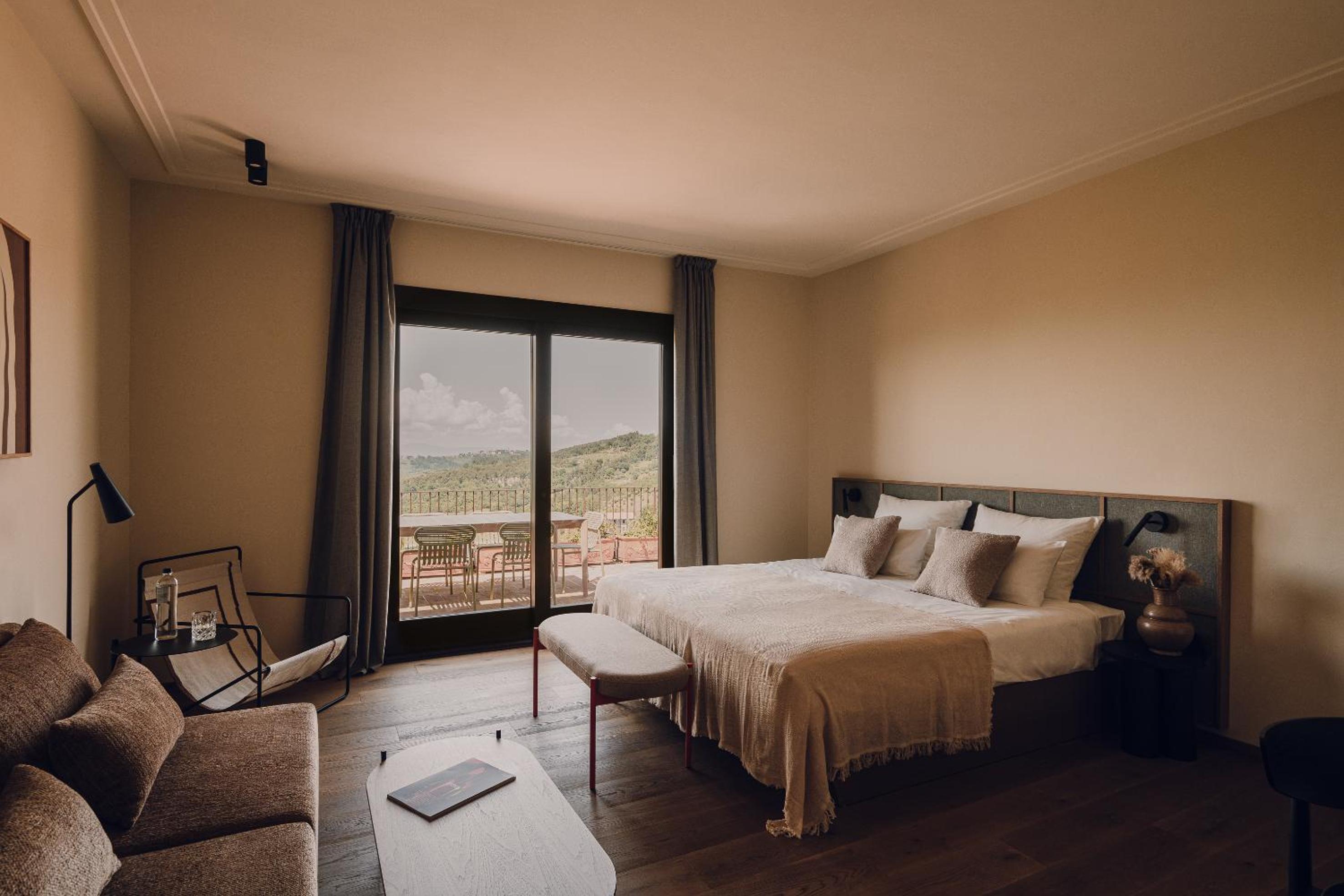 Aethos Hotel Saragano