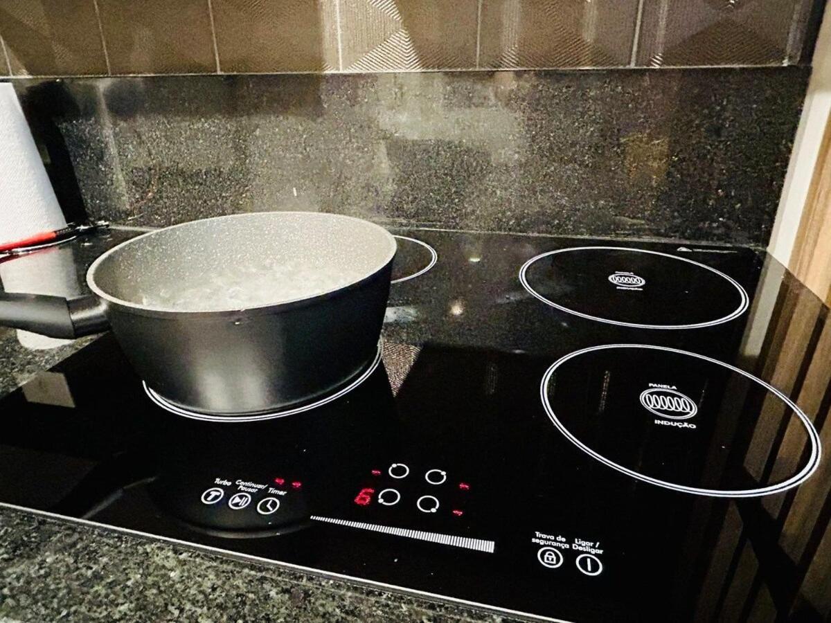 Apartamento super completo no Helbor Patteo Bosque Maia, com vaga de estacionamento, mercado 24h ao lado e a 11km do Aeroporto Internacional de Guarulhos