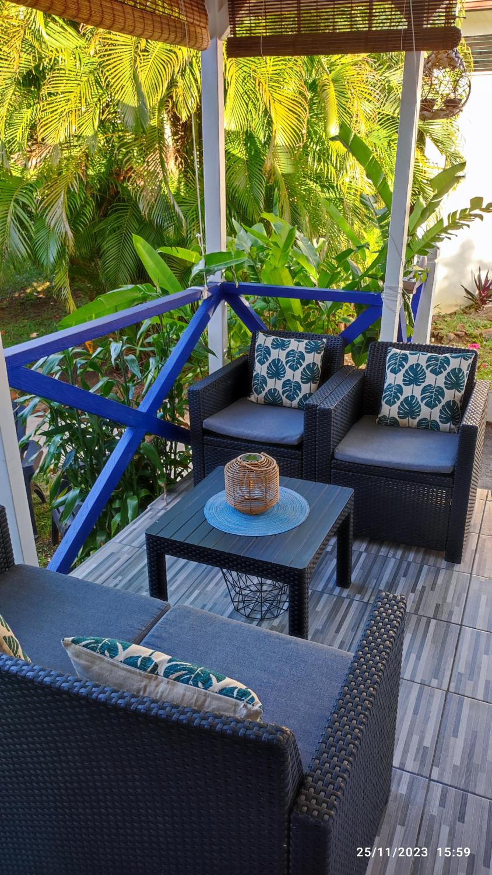 TI SOLEY Bungalow tropical avec piscine, terrasse, clim à Bouillante view 4