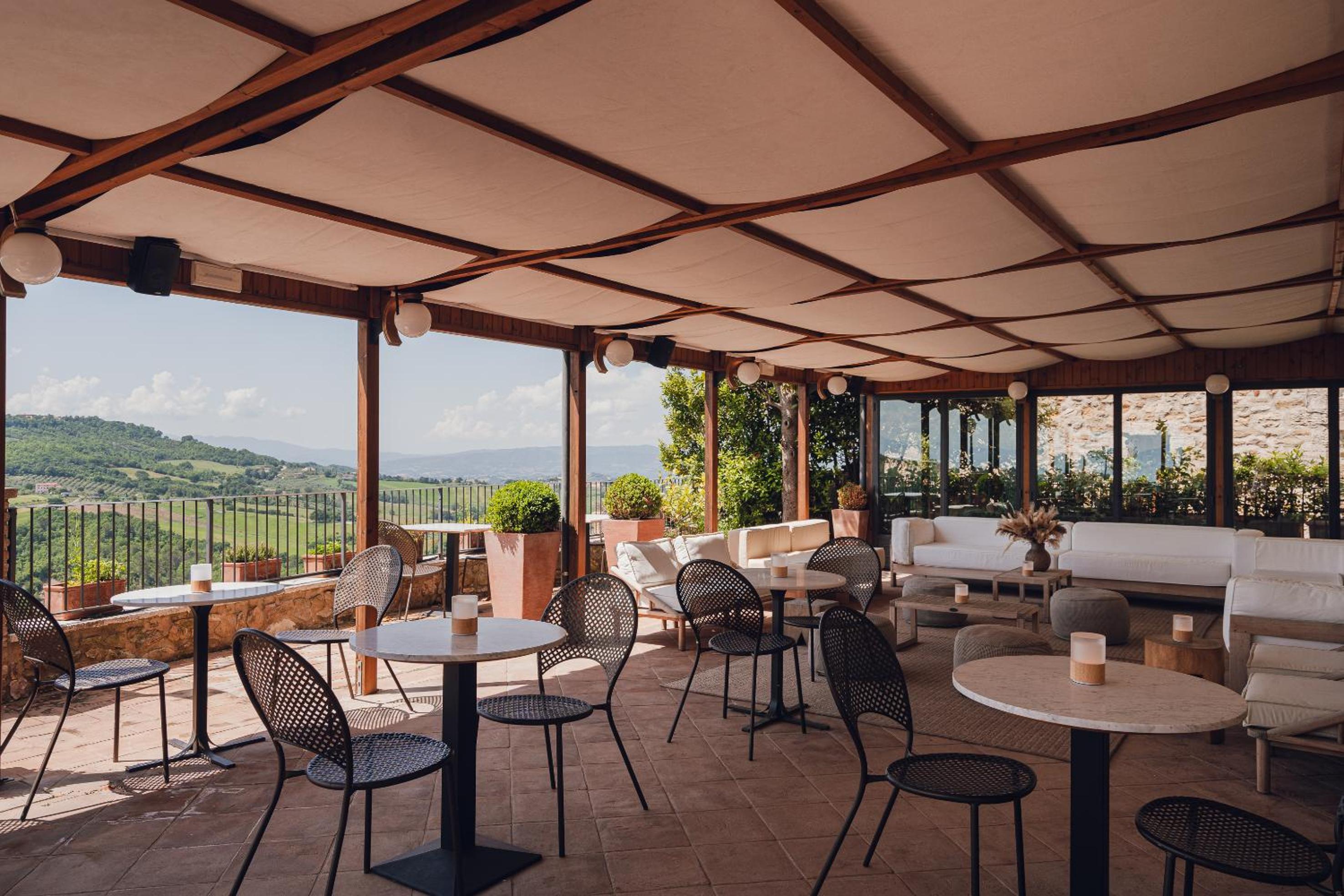 Aethos Hotel Saragano