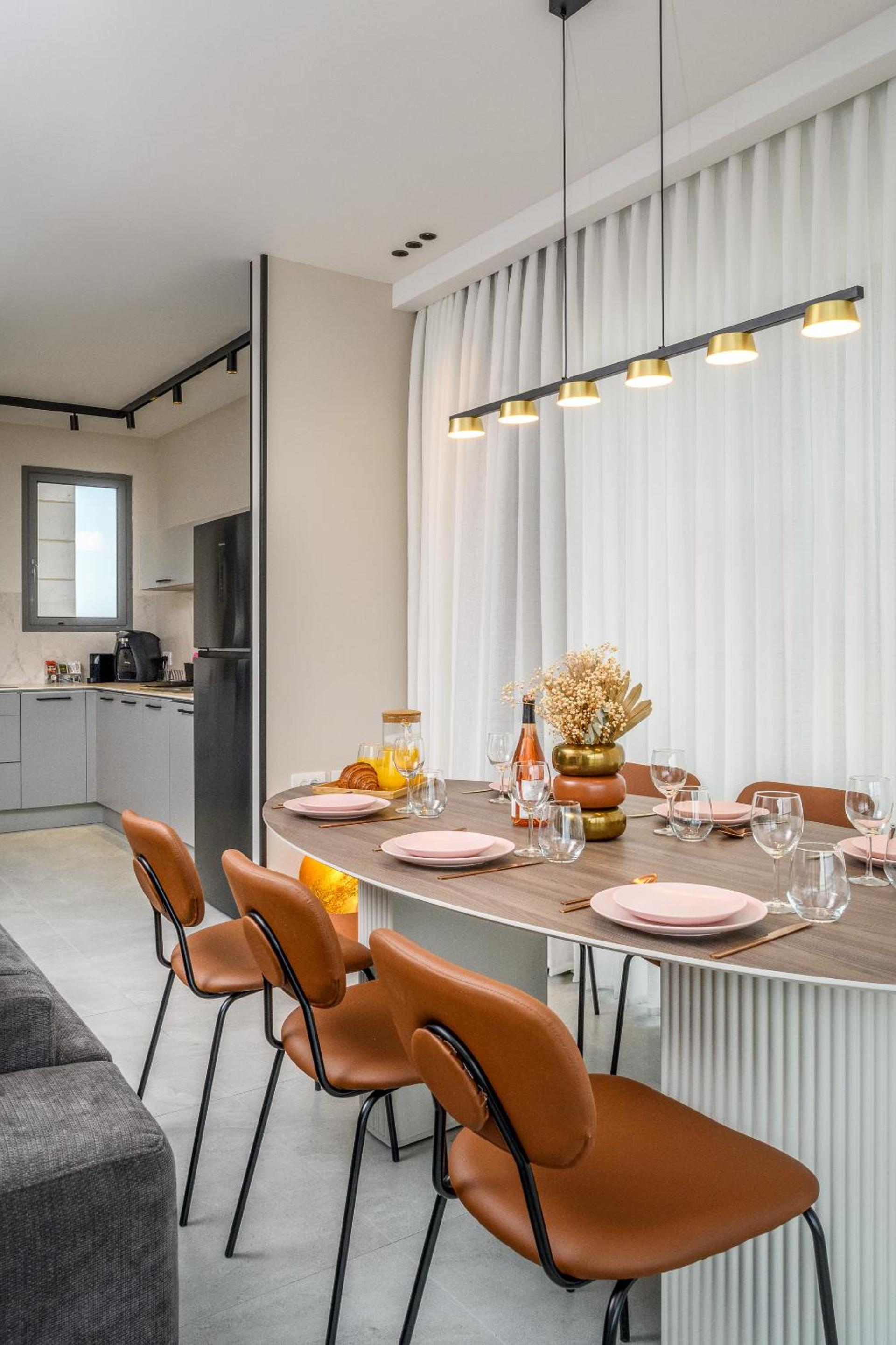 Savyon Wiew Tower Apartment hotel - Sea-u-Jerusalem