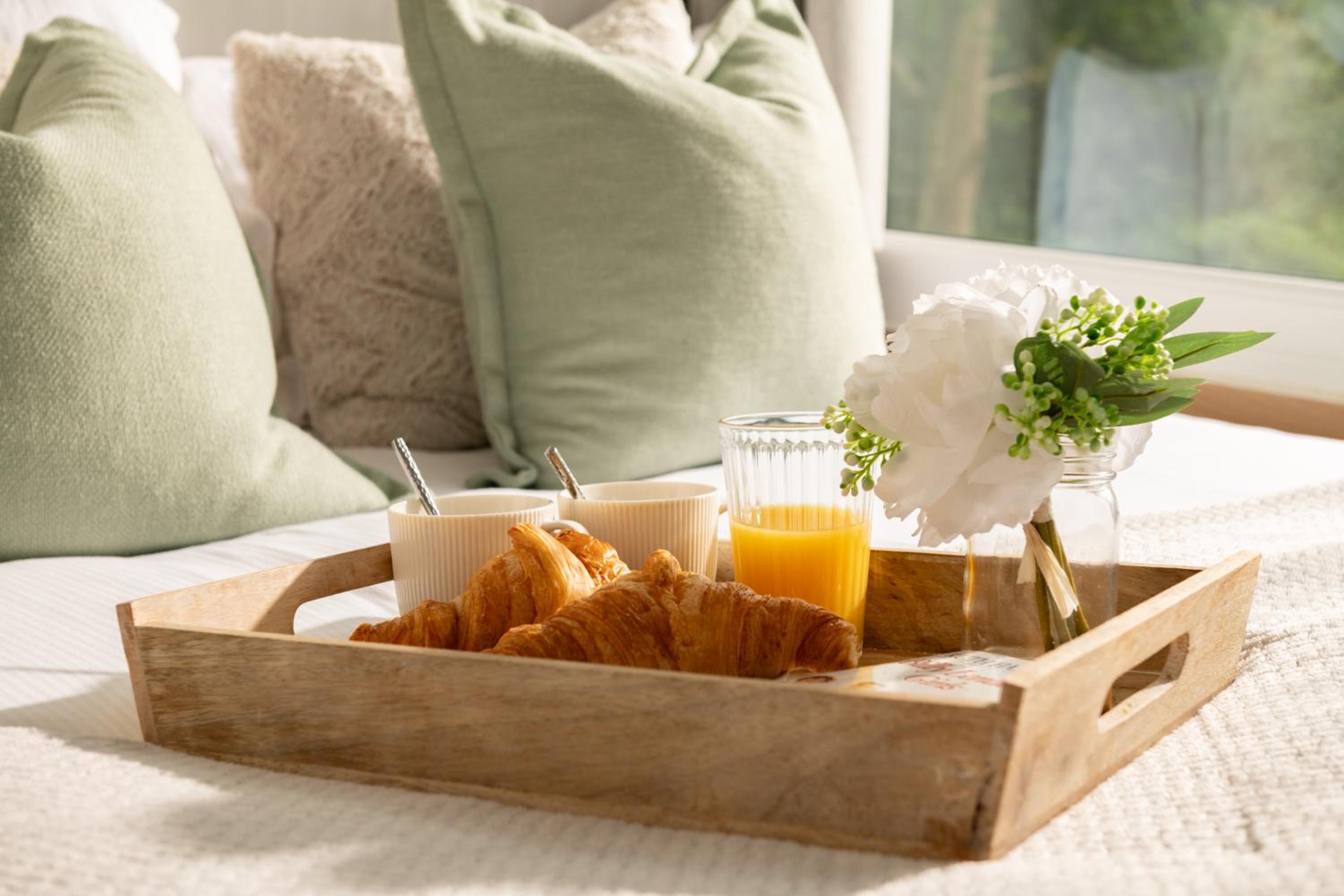 Hotel Art Studio - Connect To Nature In The Hot Tub At Cosy Studio