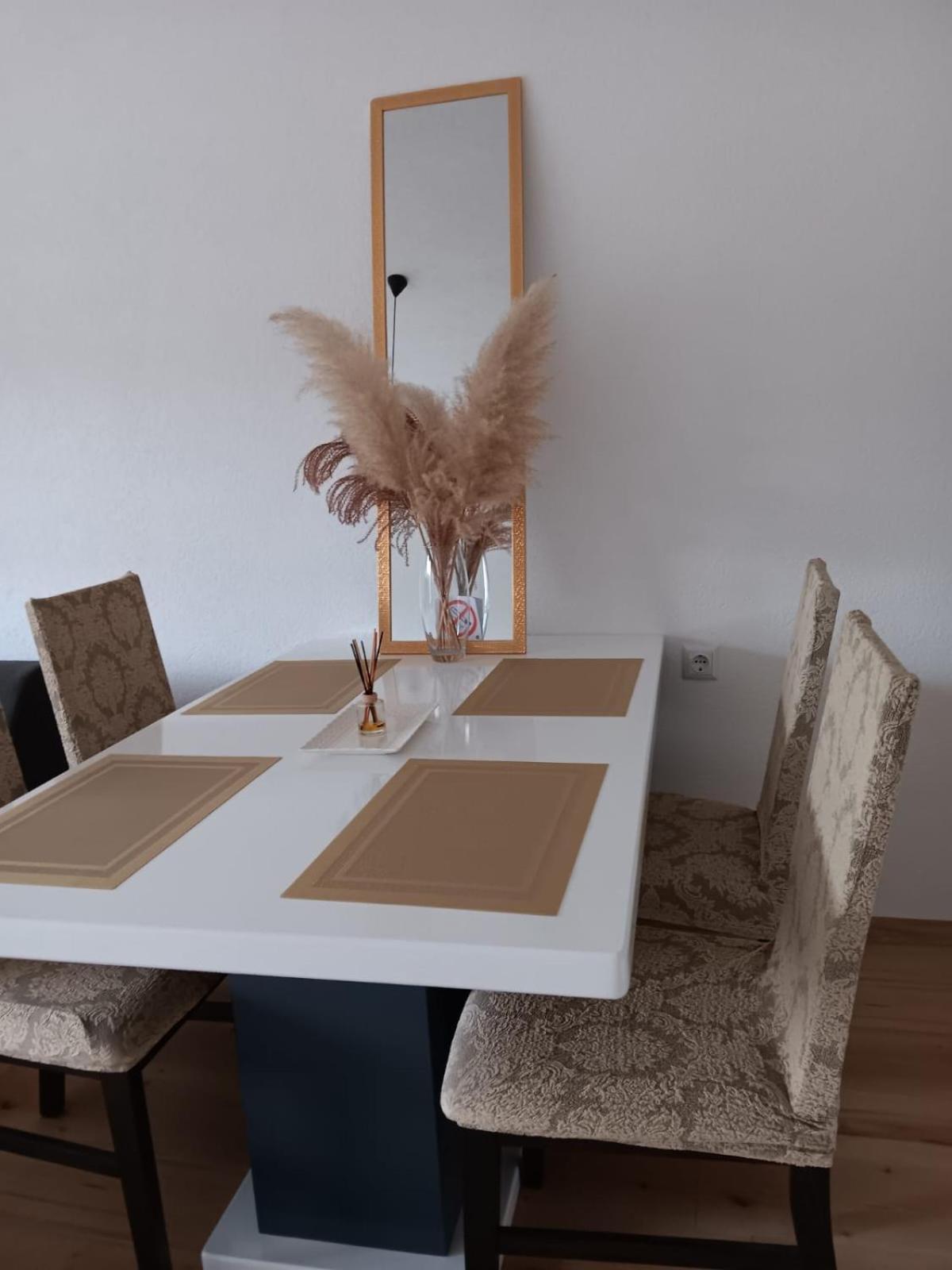 Apartman TESA