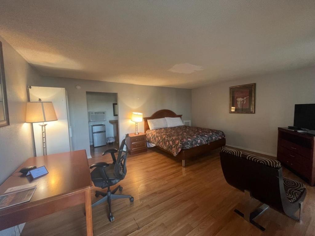 Winchester Vacations - ANS INN SUITES - Property Image 38