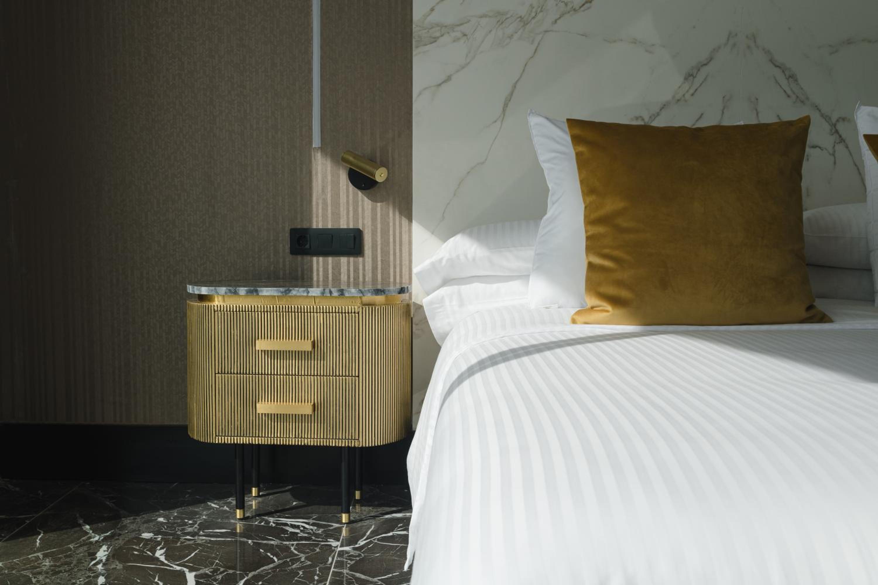 Blue Marina Suites - Boutique Apartments