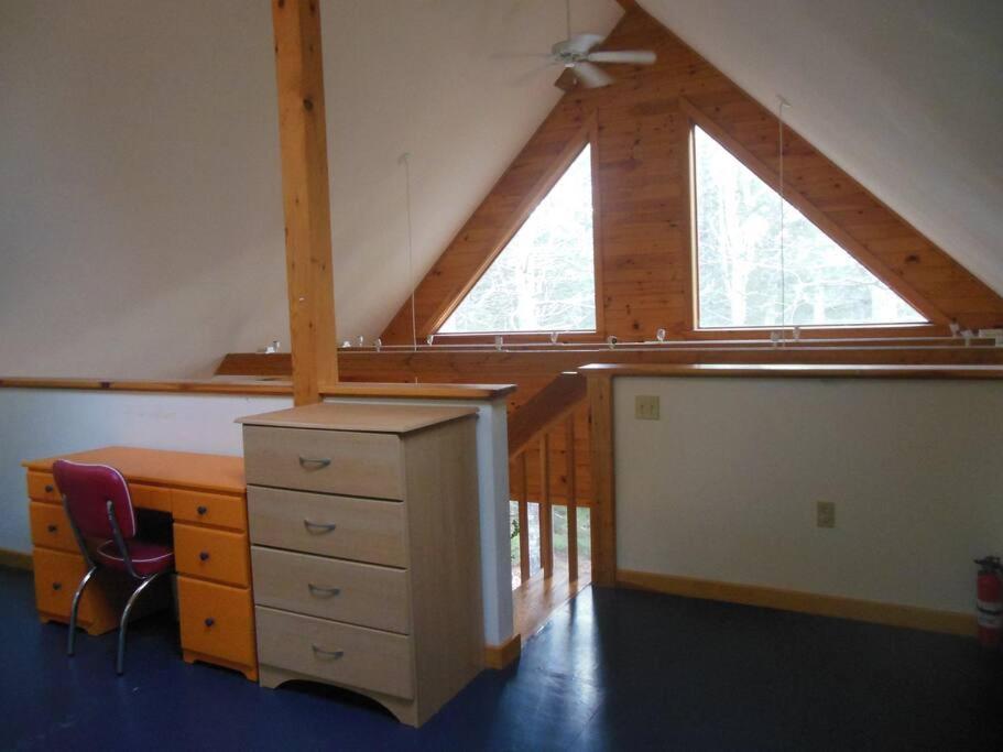 Summer Paradise Cabin in Acadia, near Long Pond view 4
