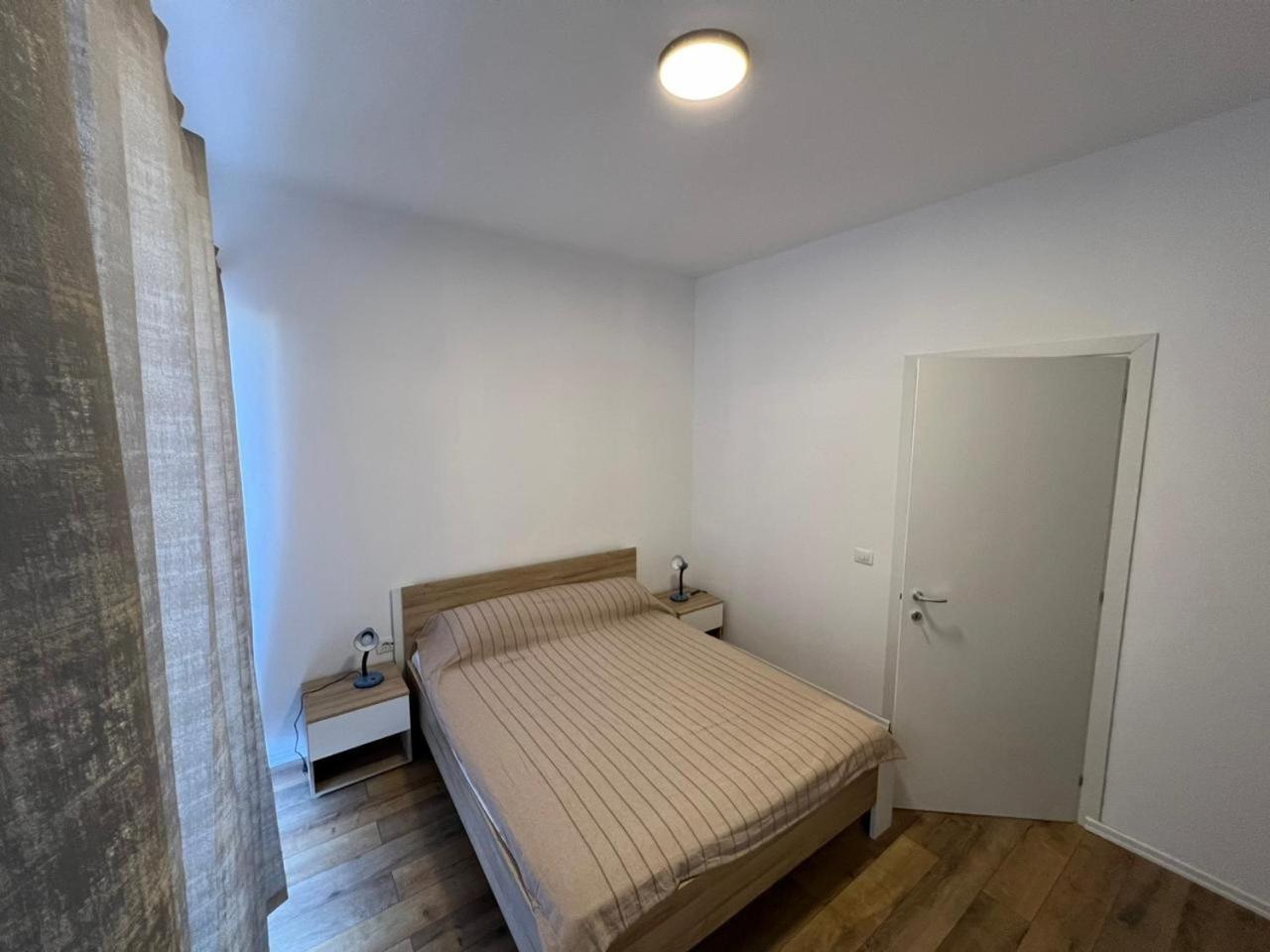 Thyamis Apartment