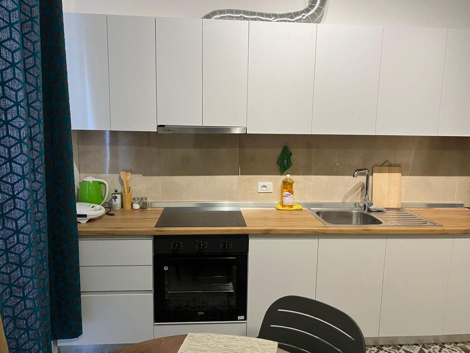 Thyamis Apartment