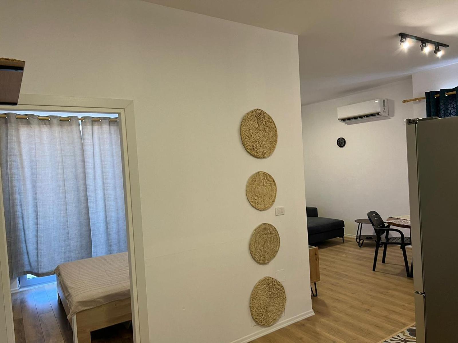 Thyamis Apartment
