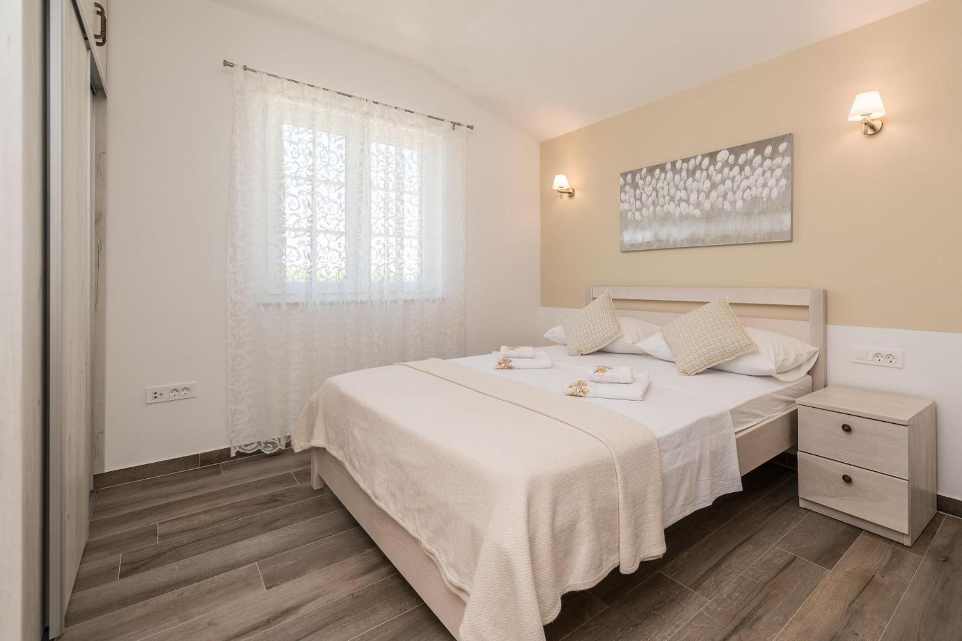 Stone vila with heated pool, near sandy beach - by Traveler tourist agency ID 2373 br 2