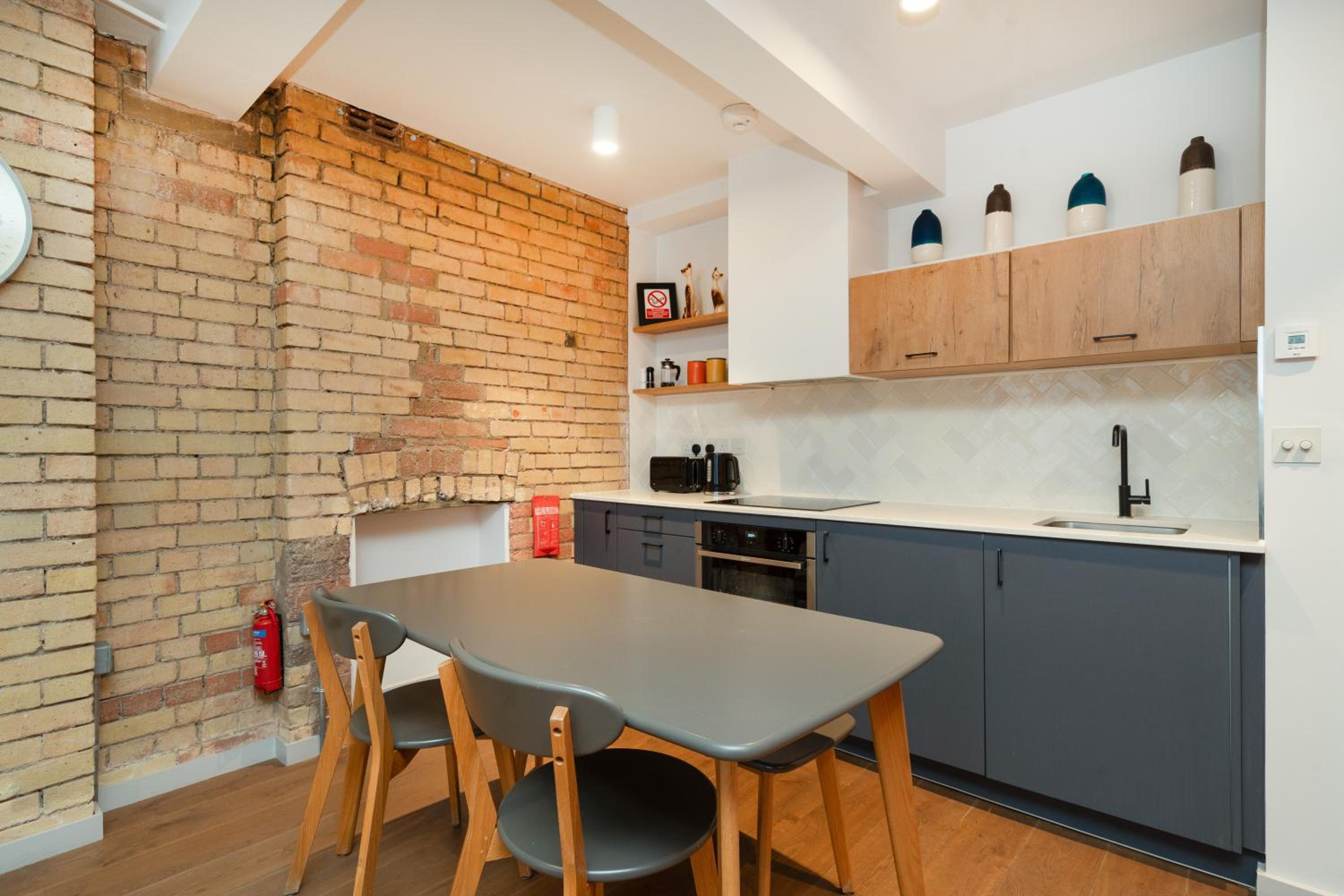 Crashpads Shoreditch Apartments - The Club Row Collection