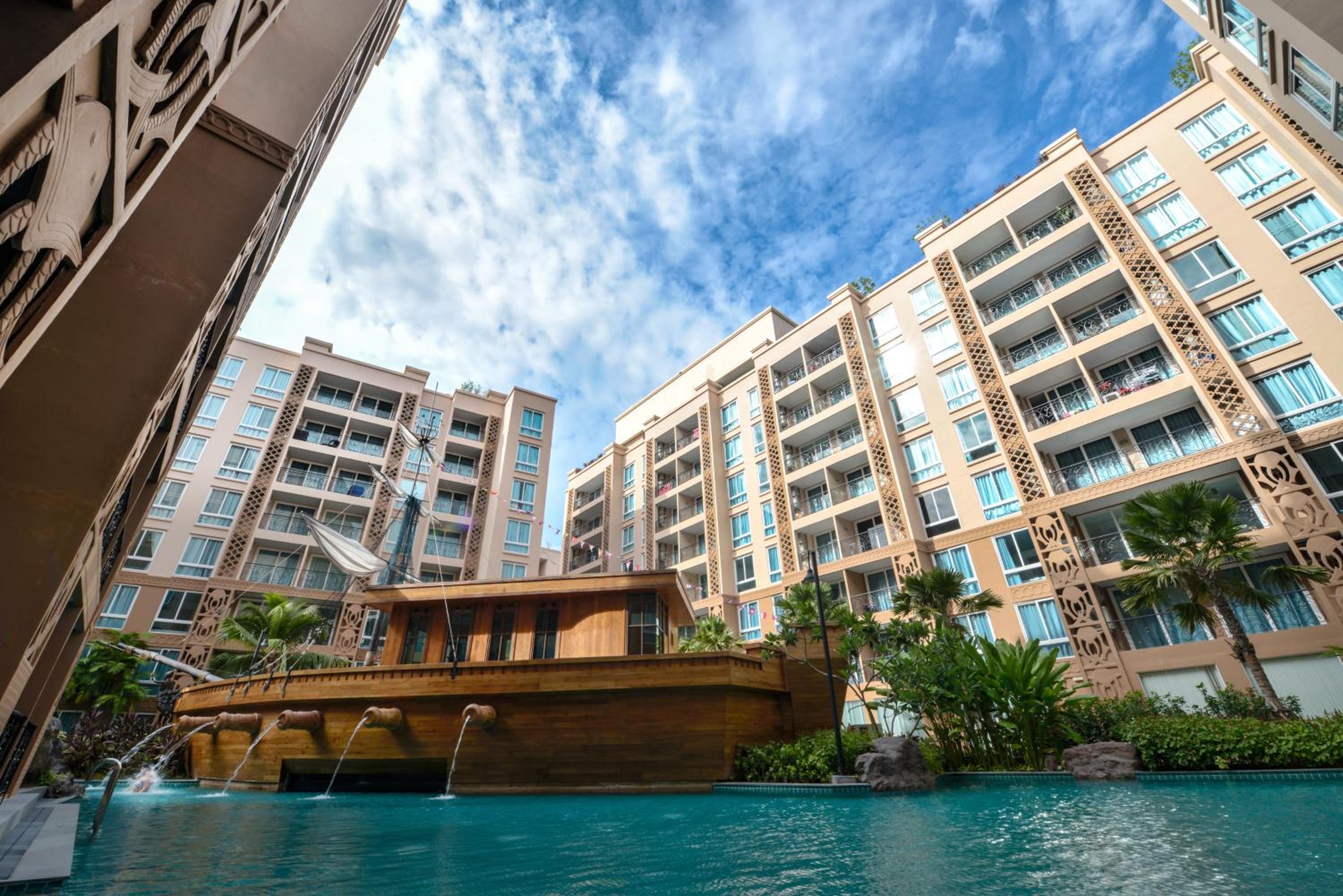 Atlantis Condo Resort Pattaya