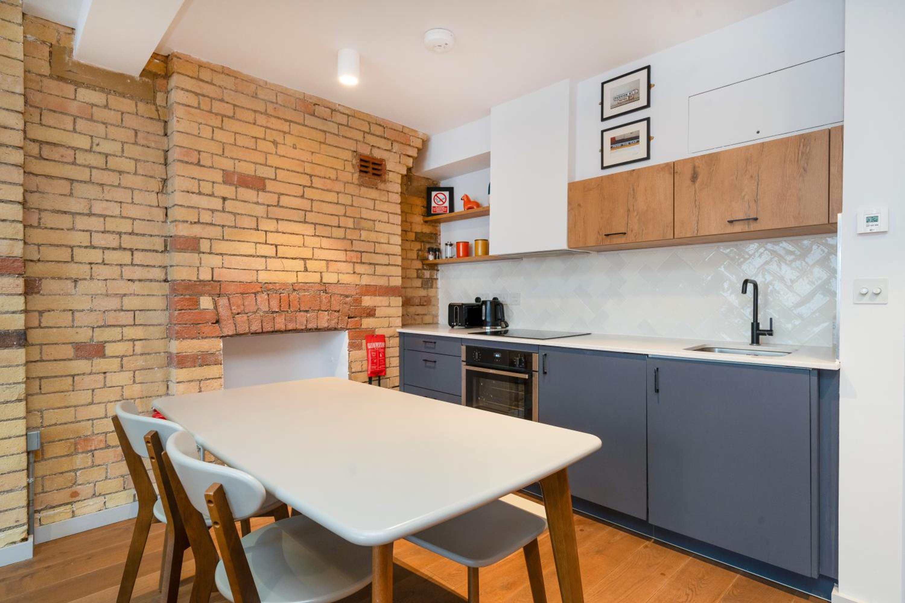 Crashpads Shoreditch Apartments - The Club Row Collection