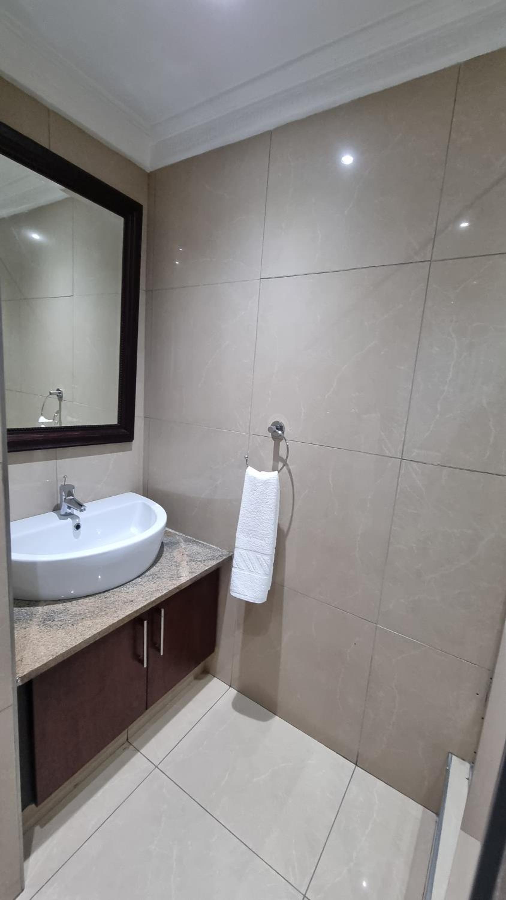 Accommodation Front - Sophisticated 6 Sleeper with Stunning Views