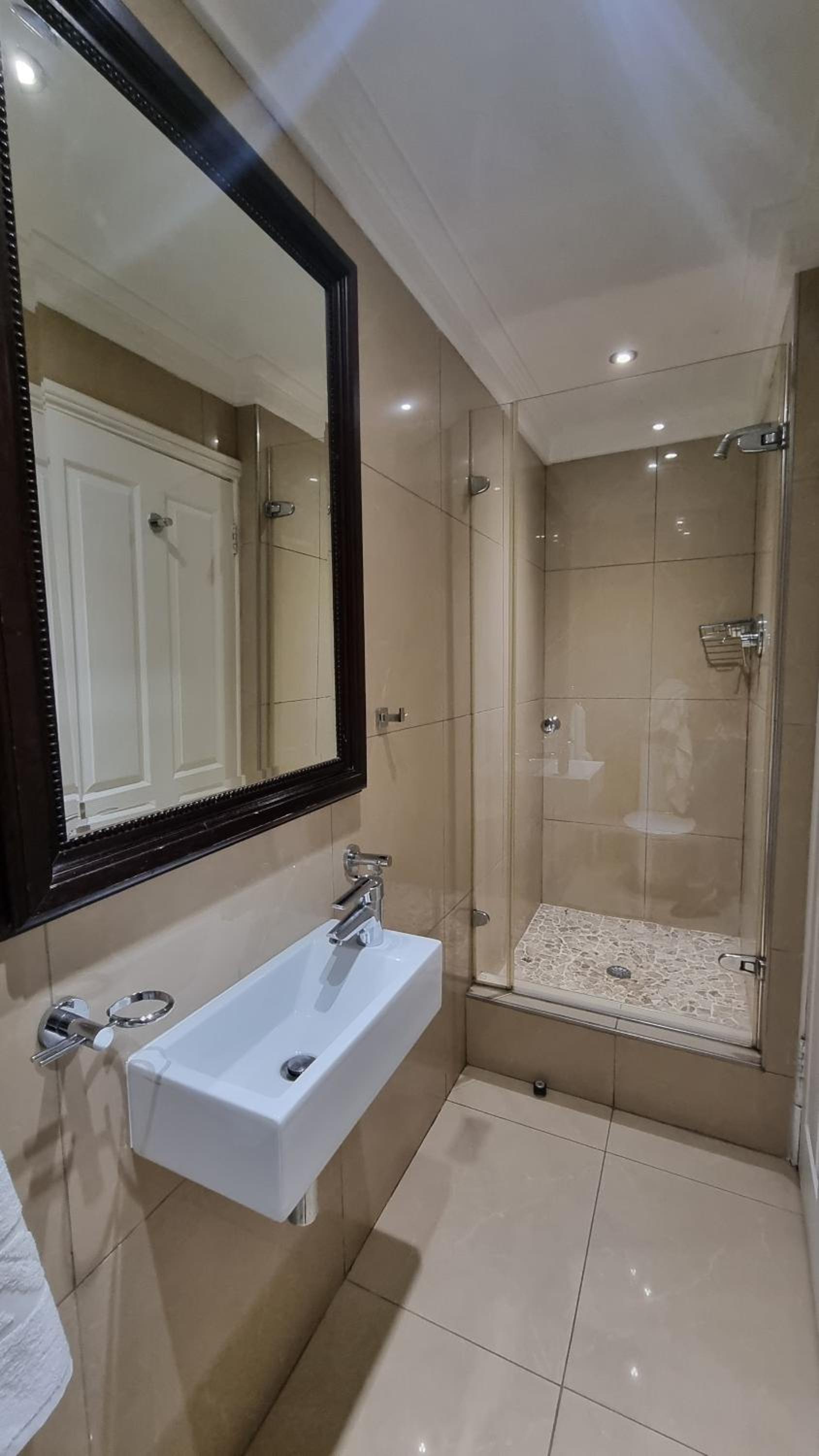 Accommodation Front - Sophisticated 6 Sleeper with Stunning Views