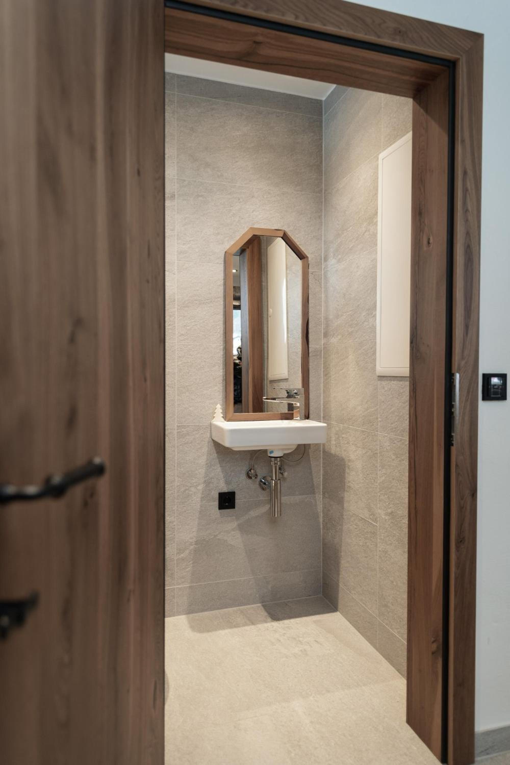 Alpine Lofts M26