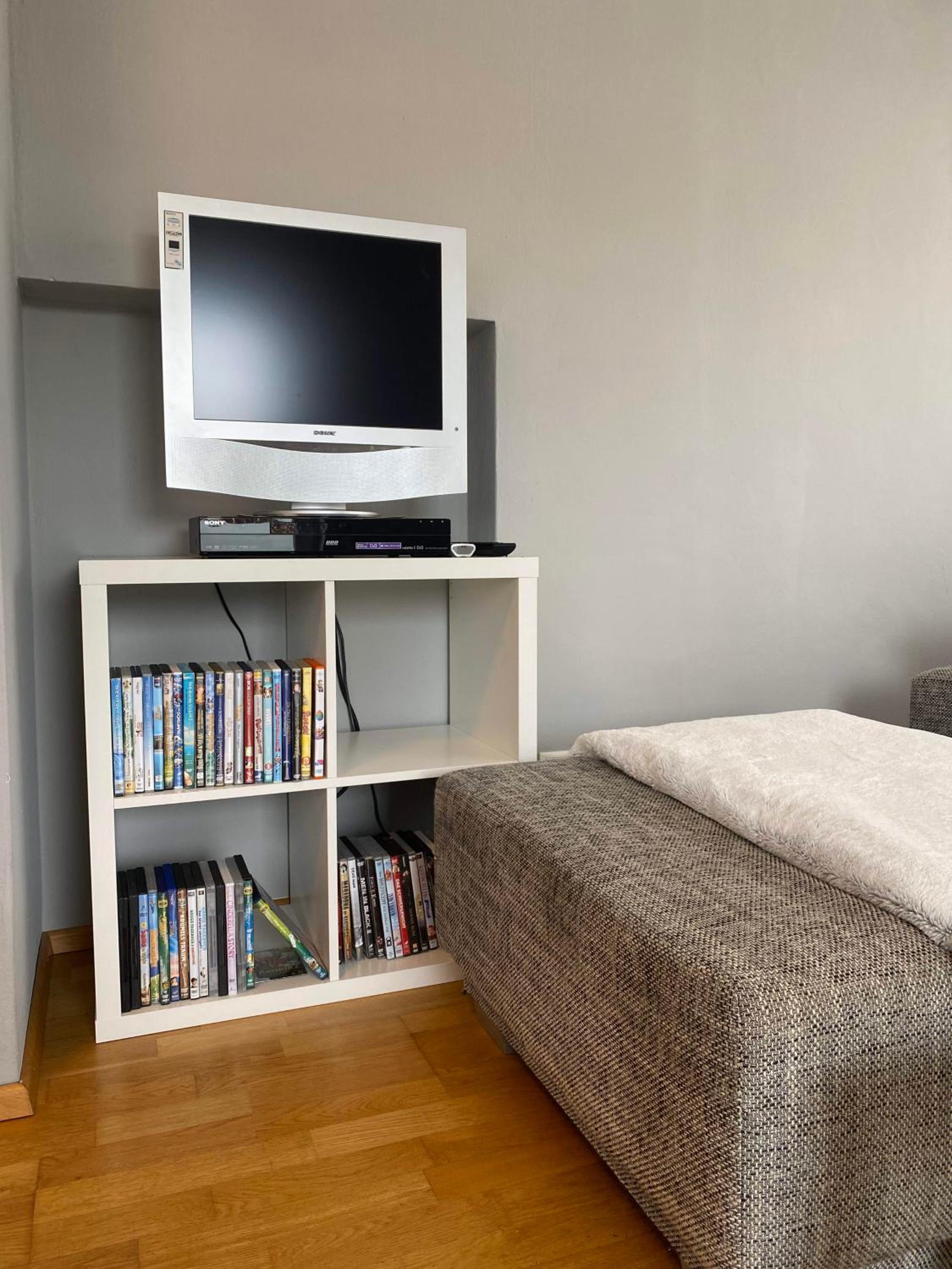 Wohnung im Grünen am Stadtrand, 50 m2, eigener Garten mit Terrasse, eigener Eingang, kostenloses Parken