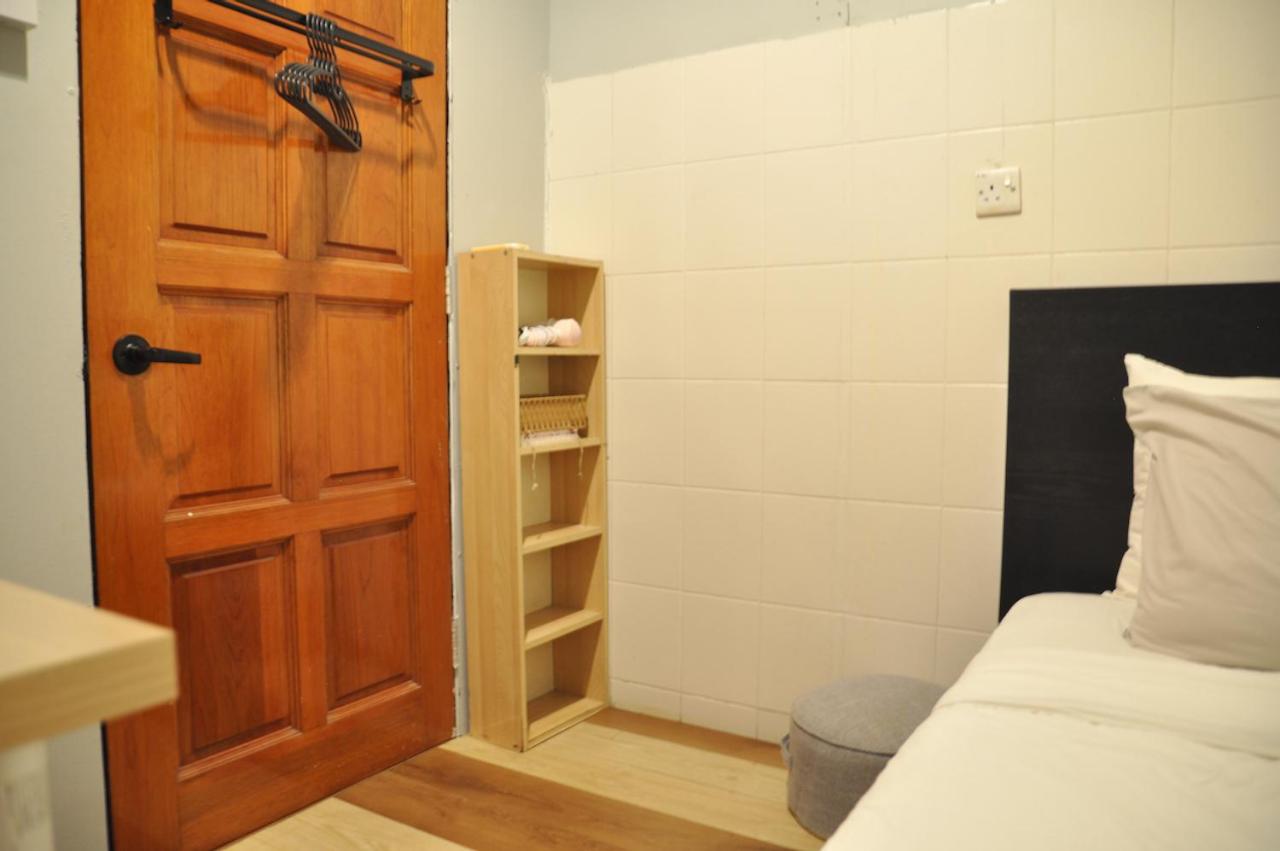 GRAYHAUS Guest House