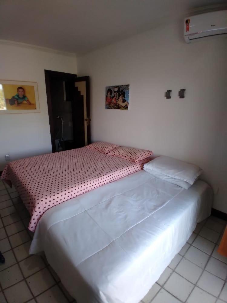 Casa em condomínio em frente mar