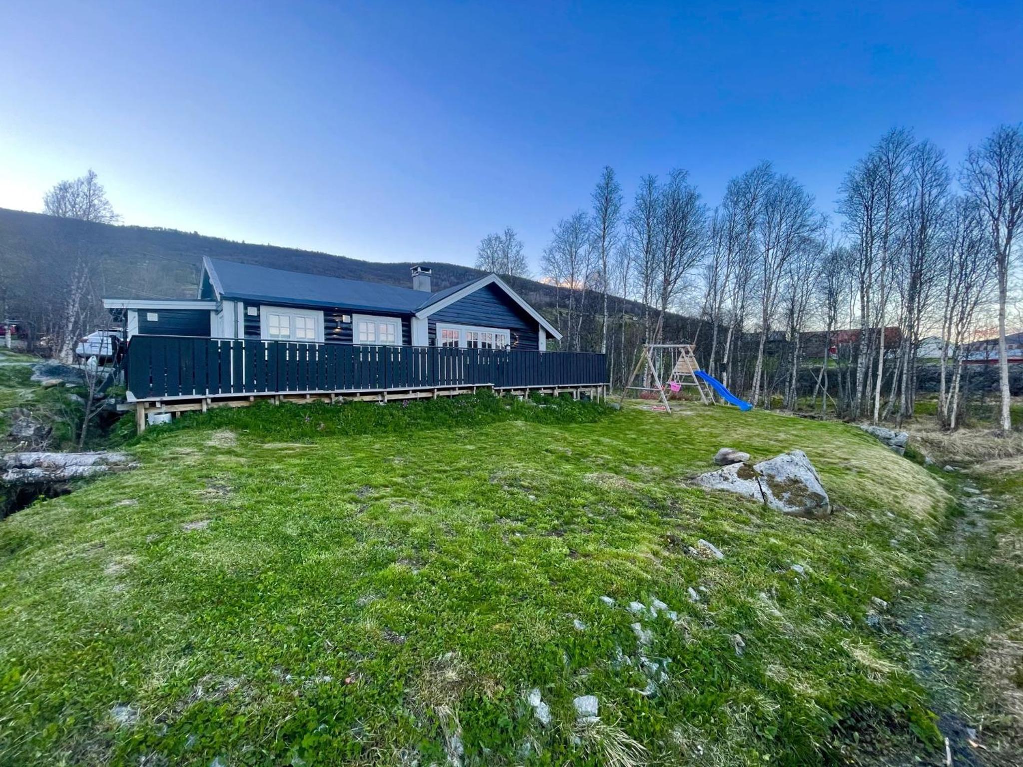 Stugu - Koselig hytte med sentral beliggenhet