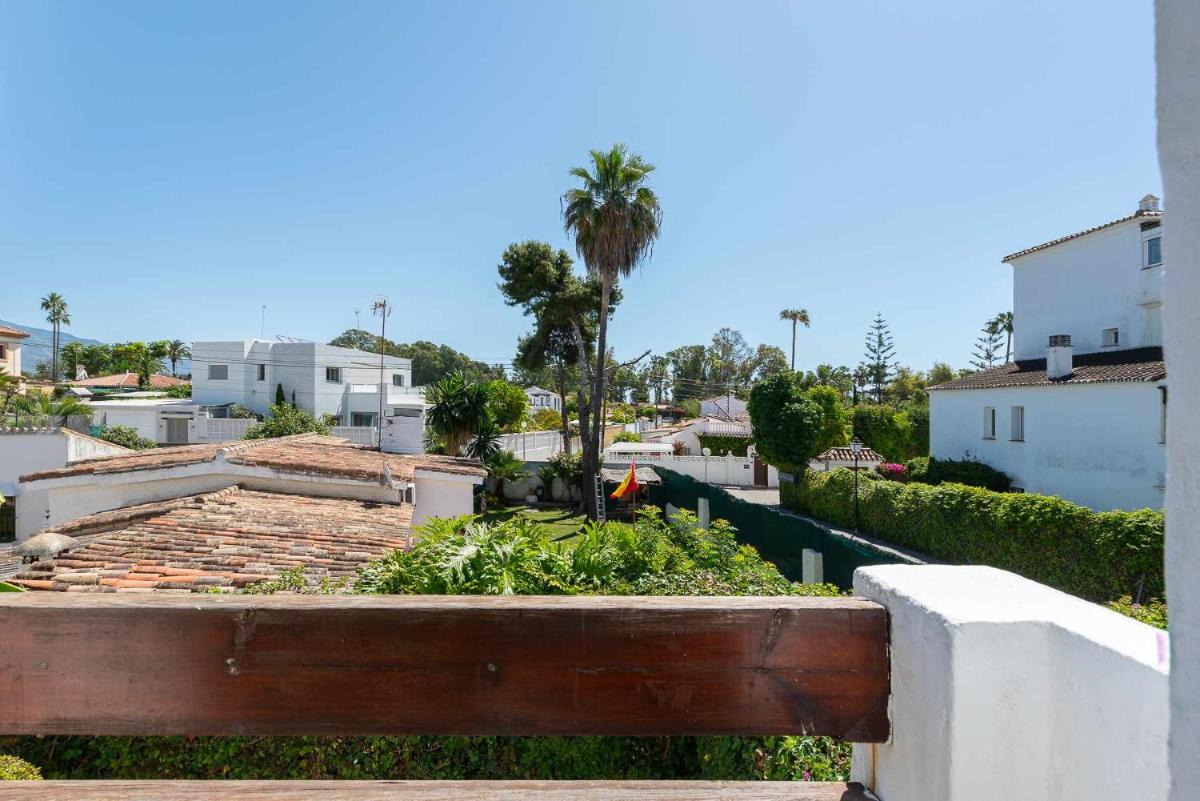 Casa con encanto a 100m de la playa en Marbella photo 3