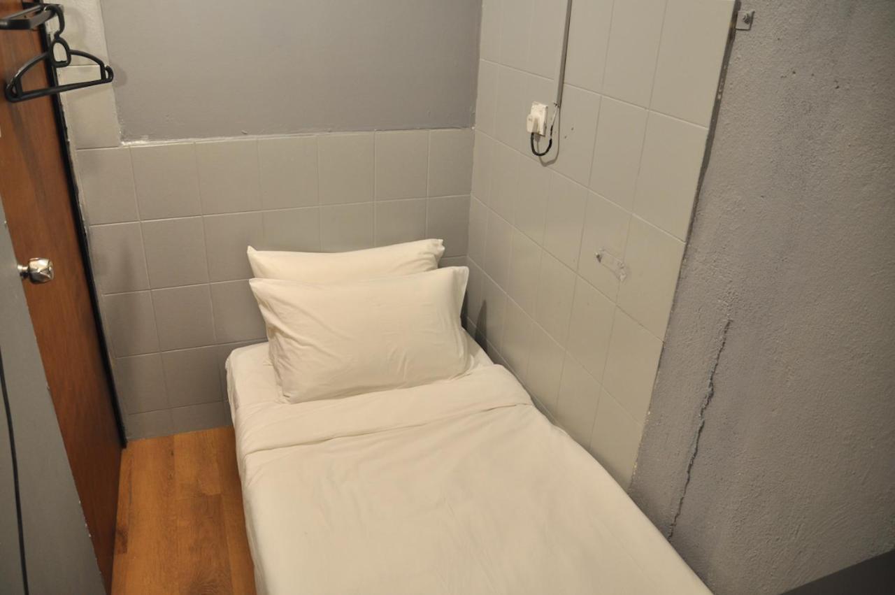 GRAYHAUS Guest House