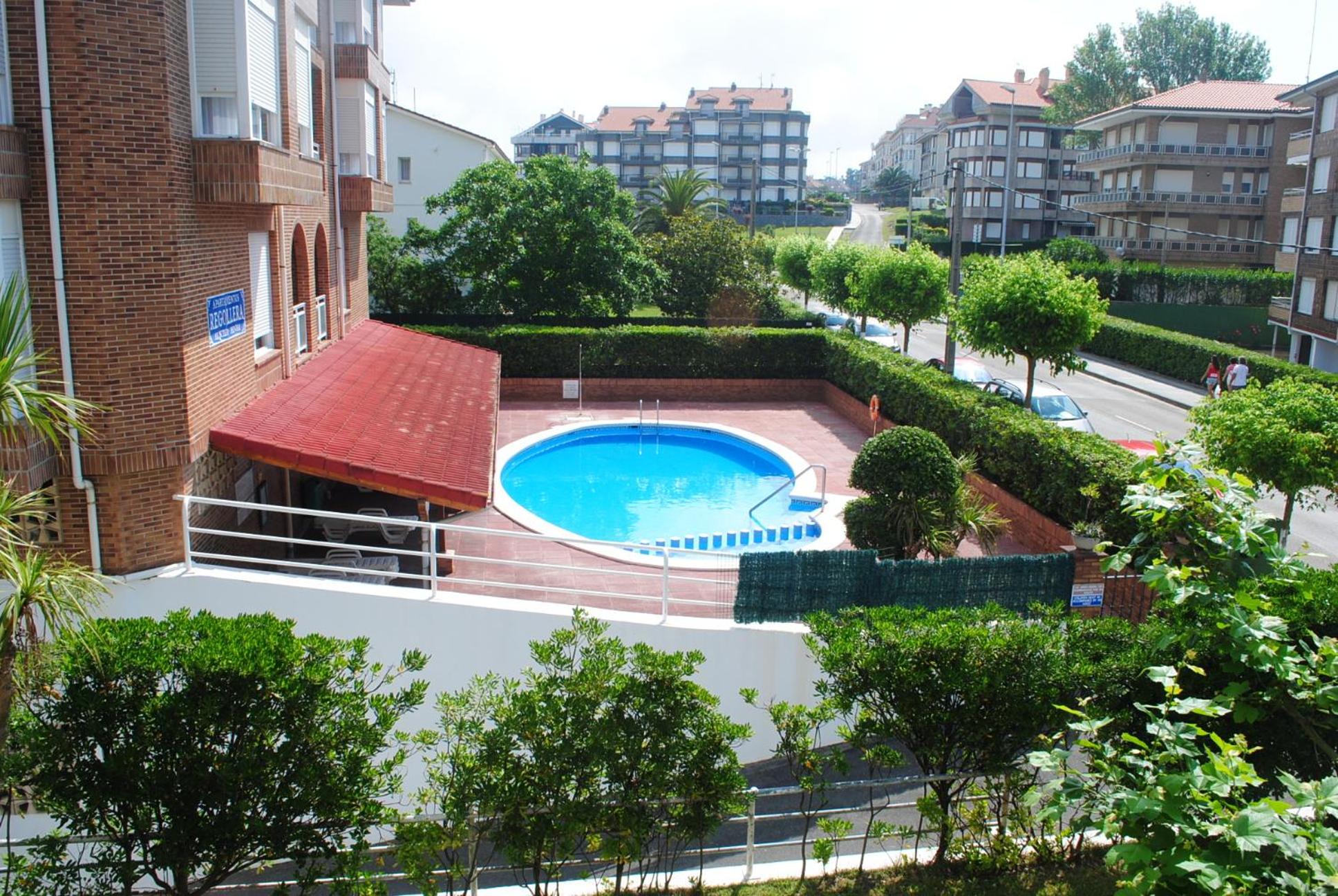 Apartamentos Regollera