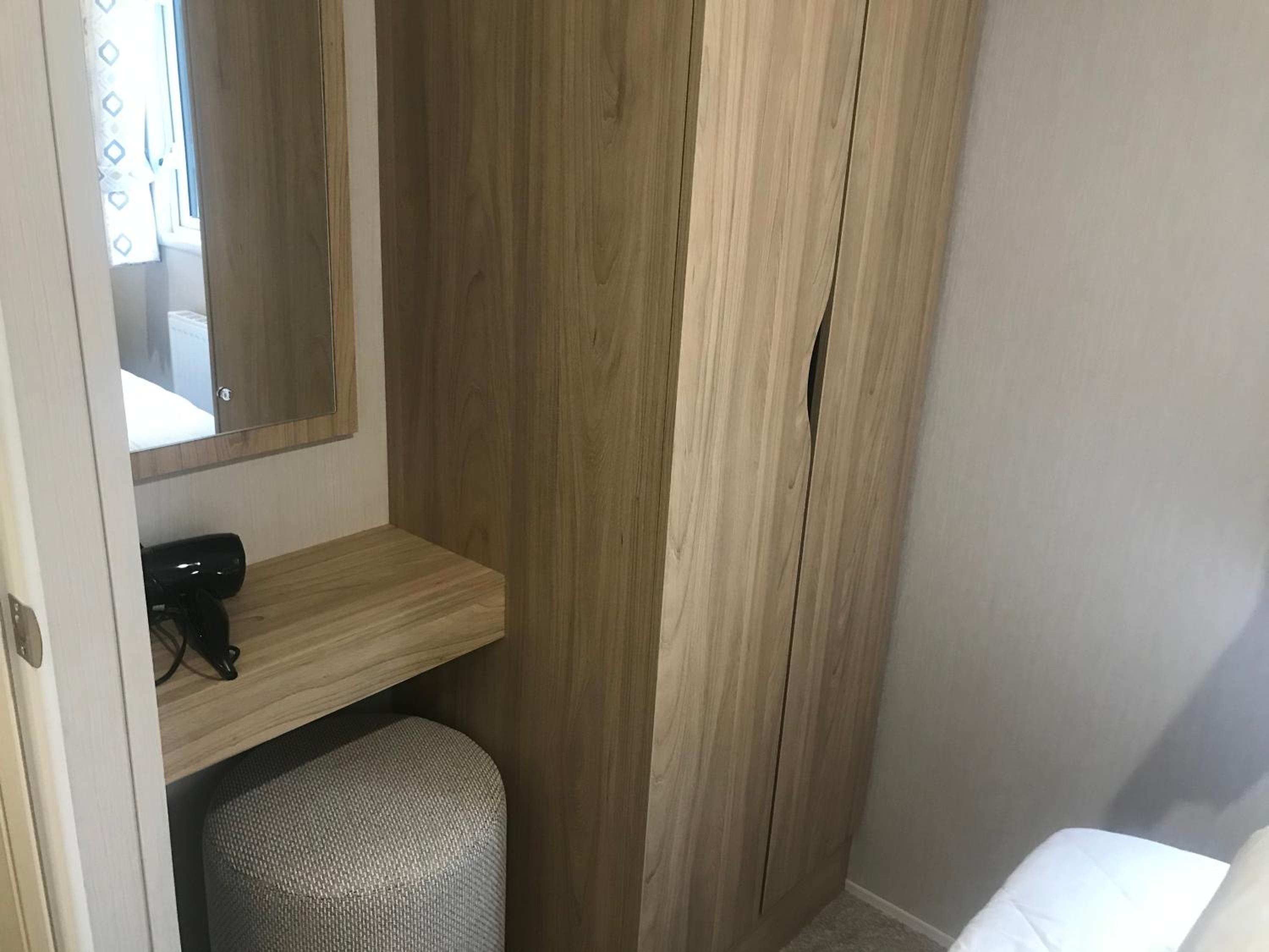 Family Friendly - 8 Berth - Skipsea Sands view 3