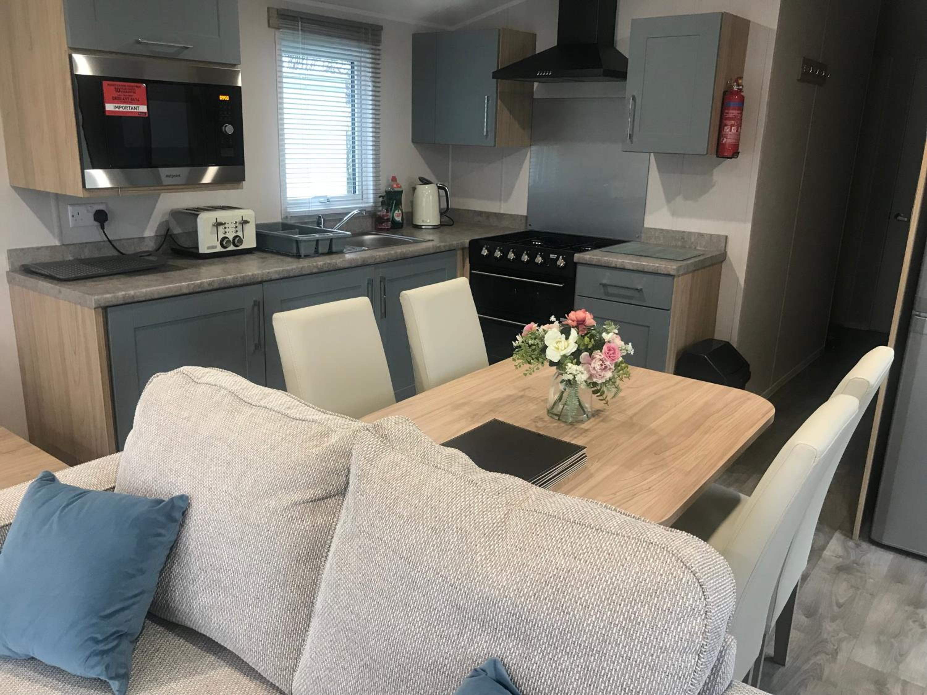 Family Friendly - 8 Berth - Skipsea Sands view 5