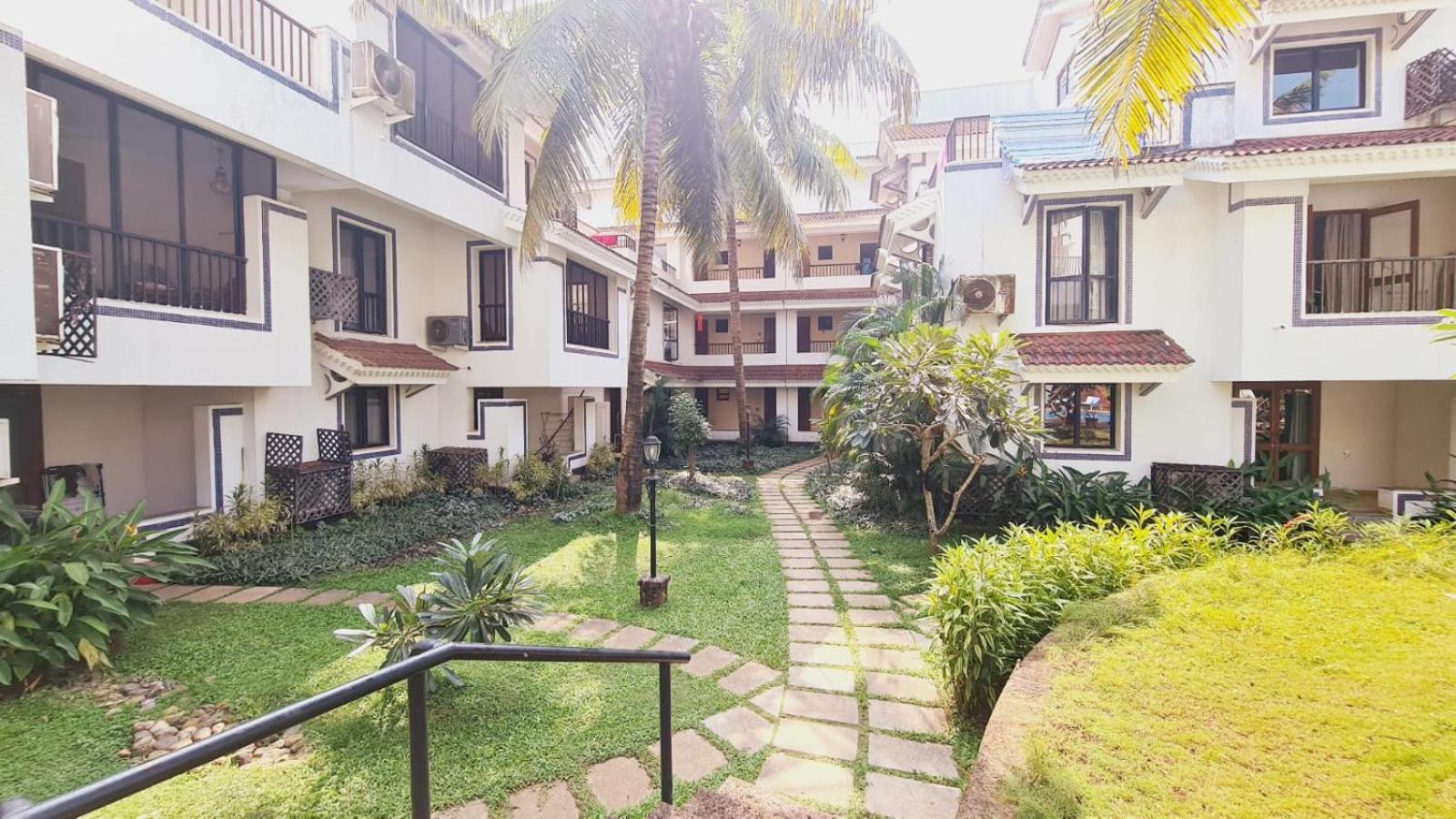 Serene Pool - 1 bhk Apartment Near Baga # Free wifi & parking view 4
