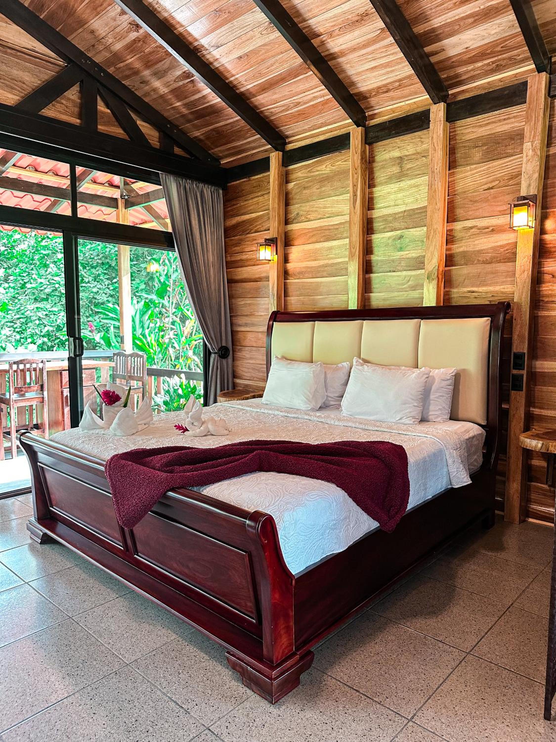Green Forest Villa