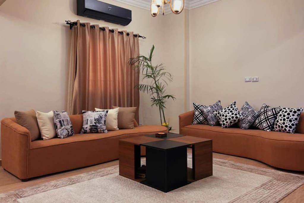 Cosy 2-BDR APT in New Cairo