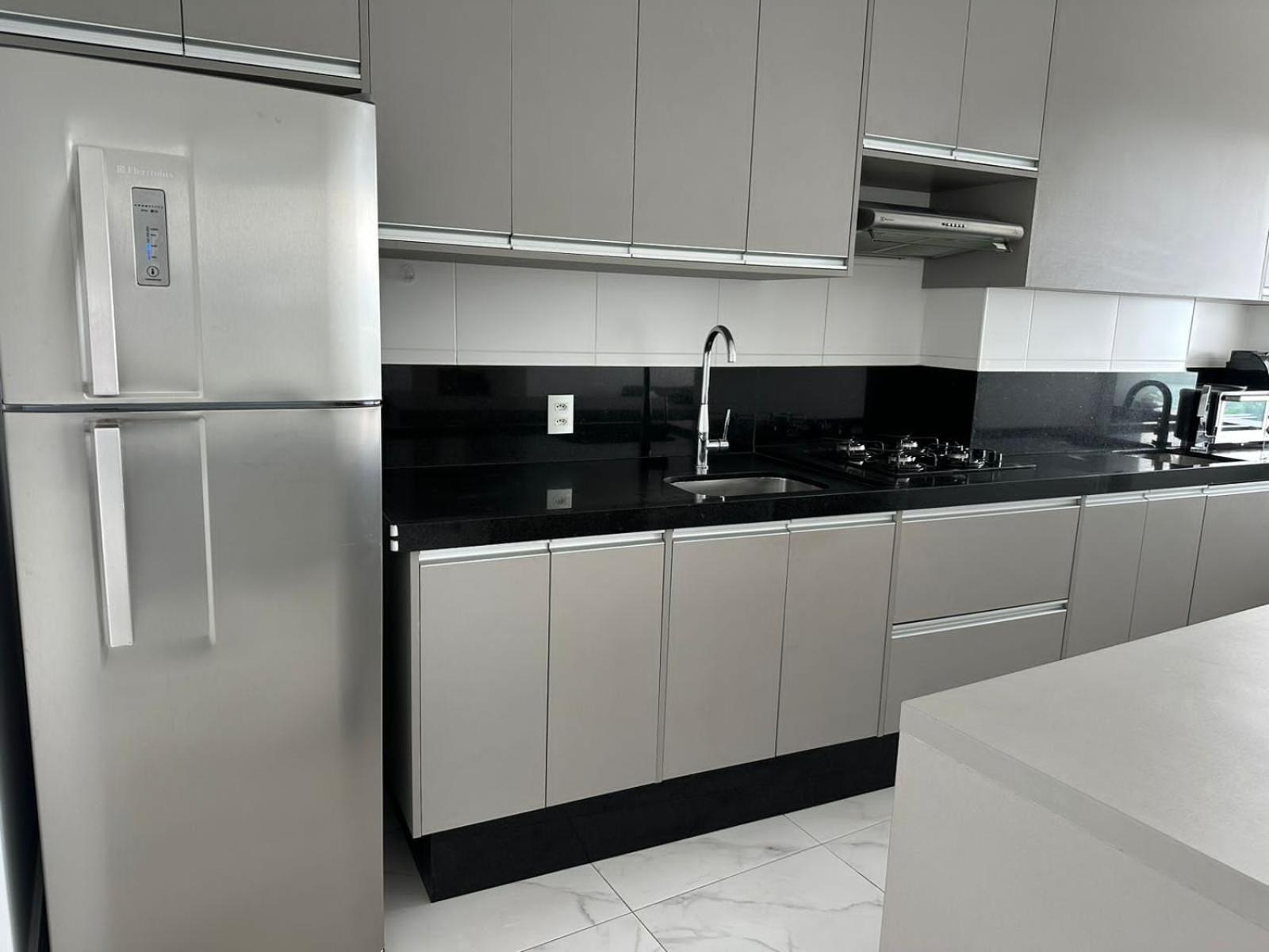 Apartamento na Faria Lima e condomínio de luxo em Pinheiros