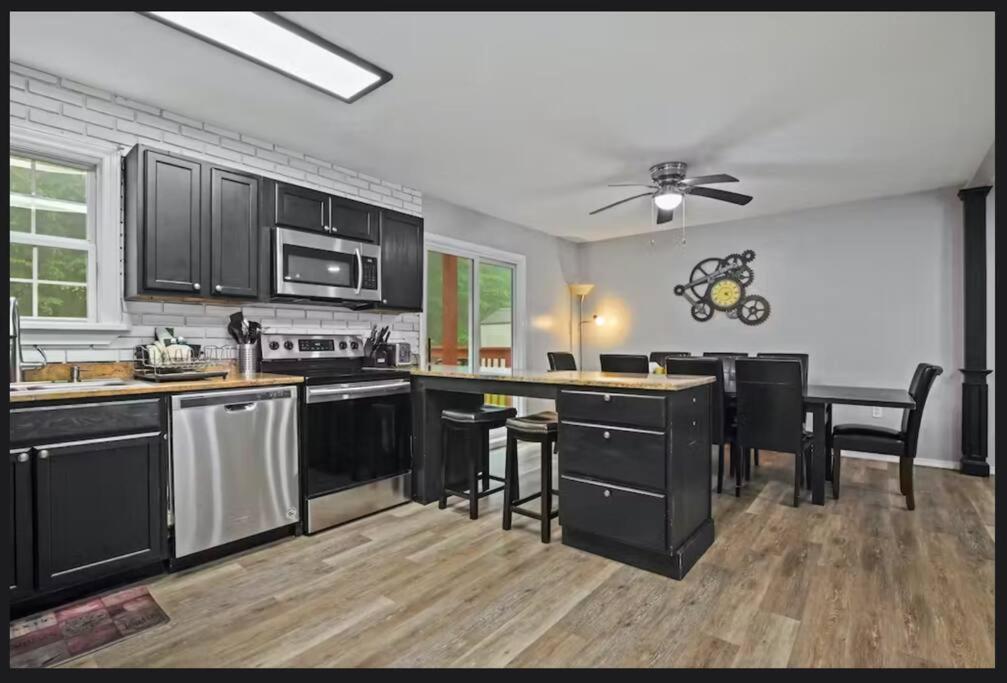 Horatio Hideaway Pocono Escape