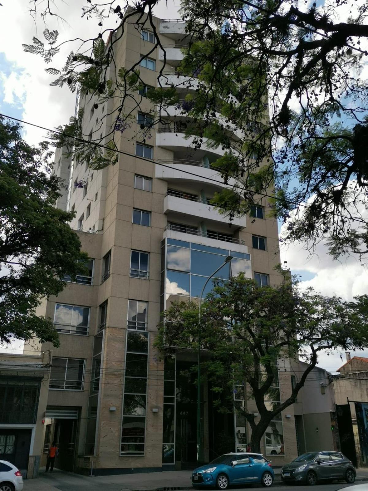Avda Sarmiento Suite Superior- Pileta