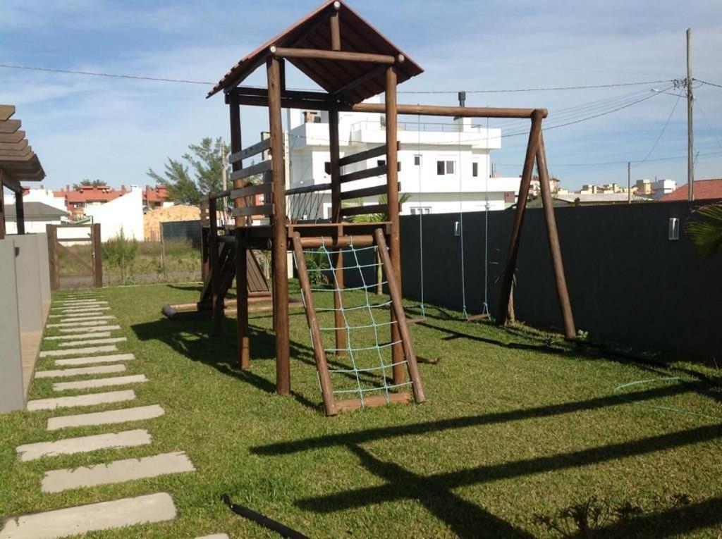 Sobrados com suíte e sacada vista ao mar