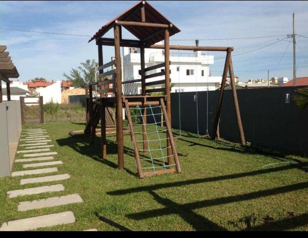 Sobrados com suíte e sacada vista ao mar