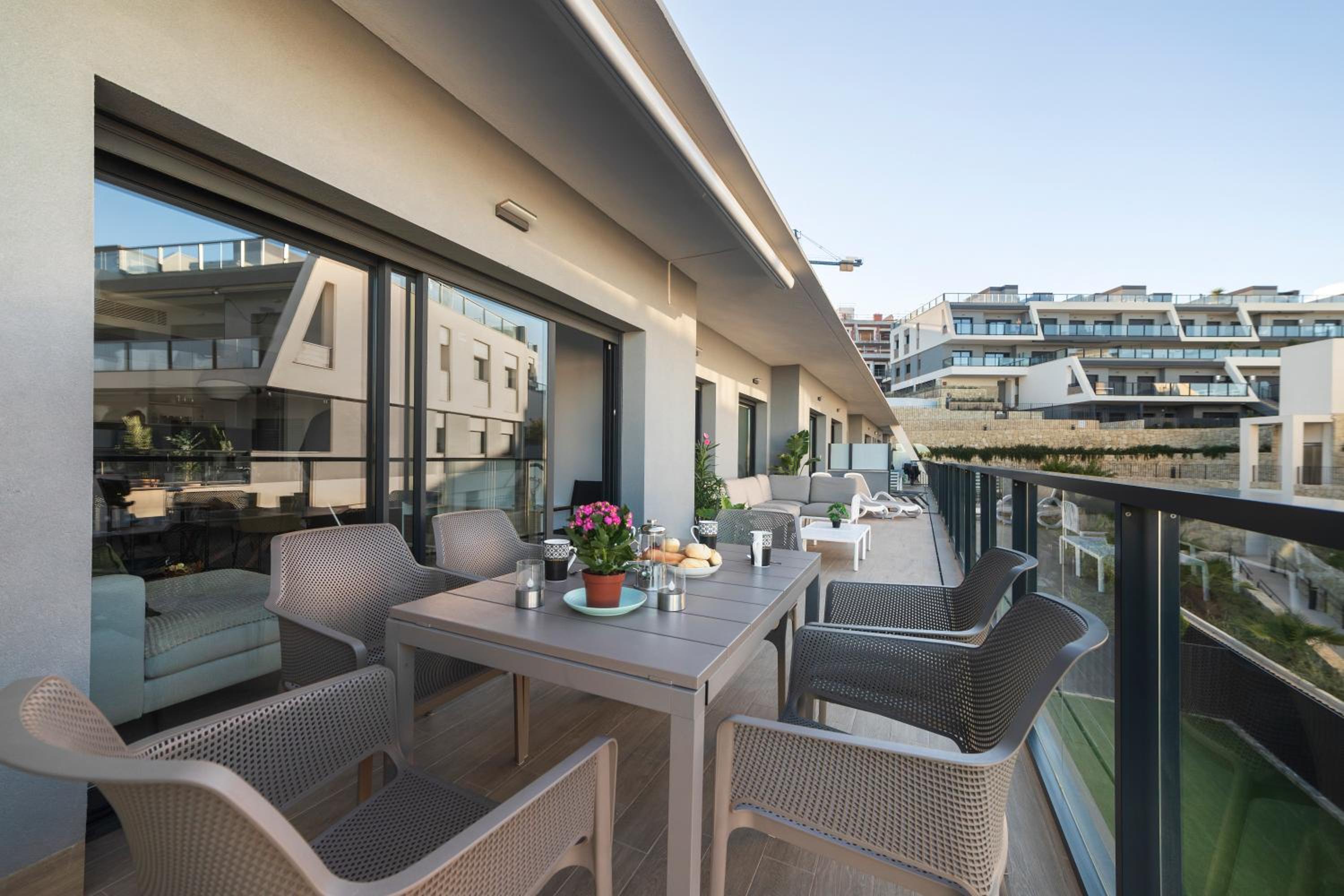Apartment in Gran Alacant with Sea View, AC, pool view 2