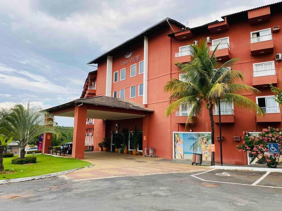 Flat no Lagoa Quente Parques e Hotéis - Caldas Novas - GO