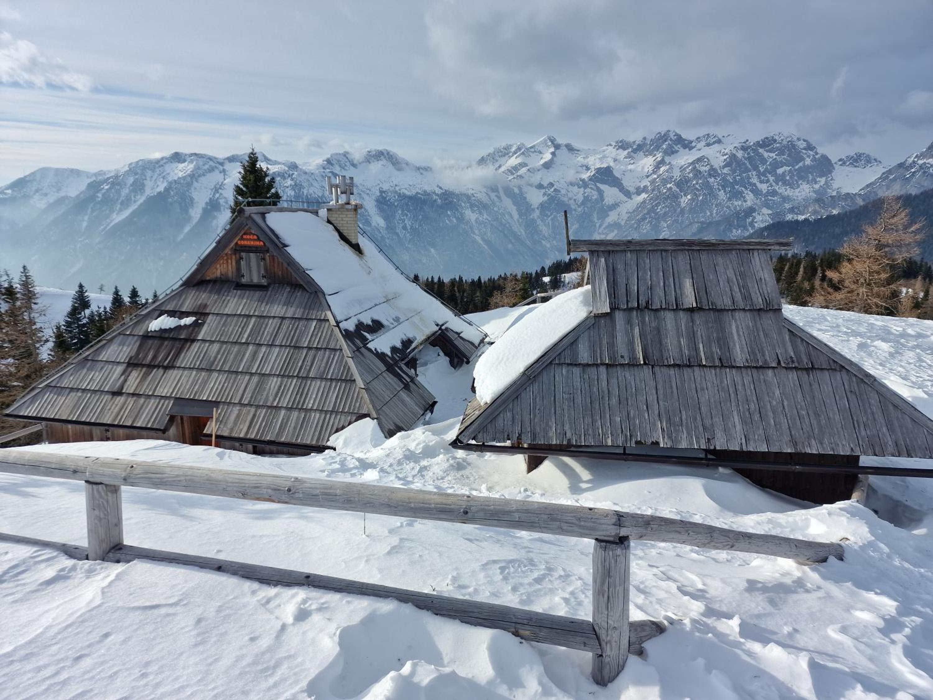 Chalet Gorenjka - Velika planina view 4