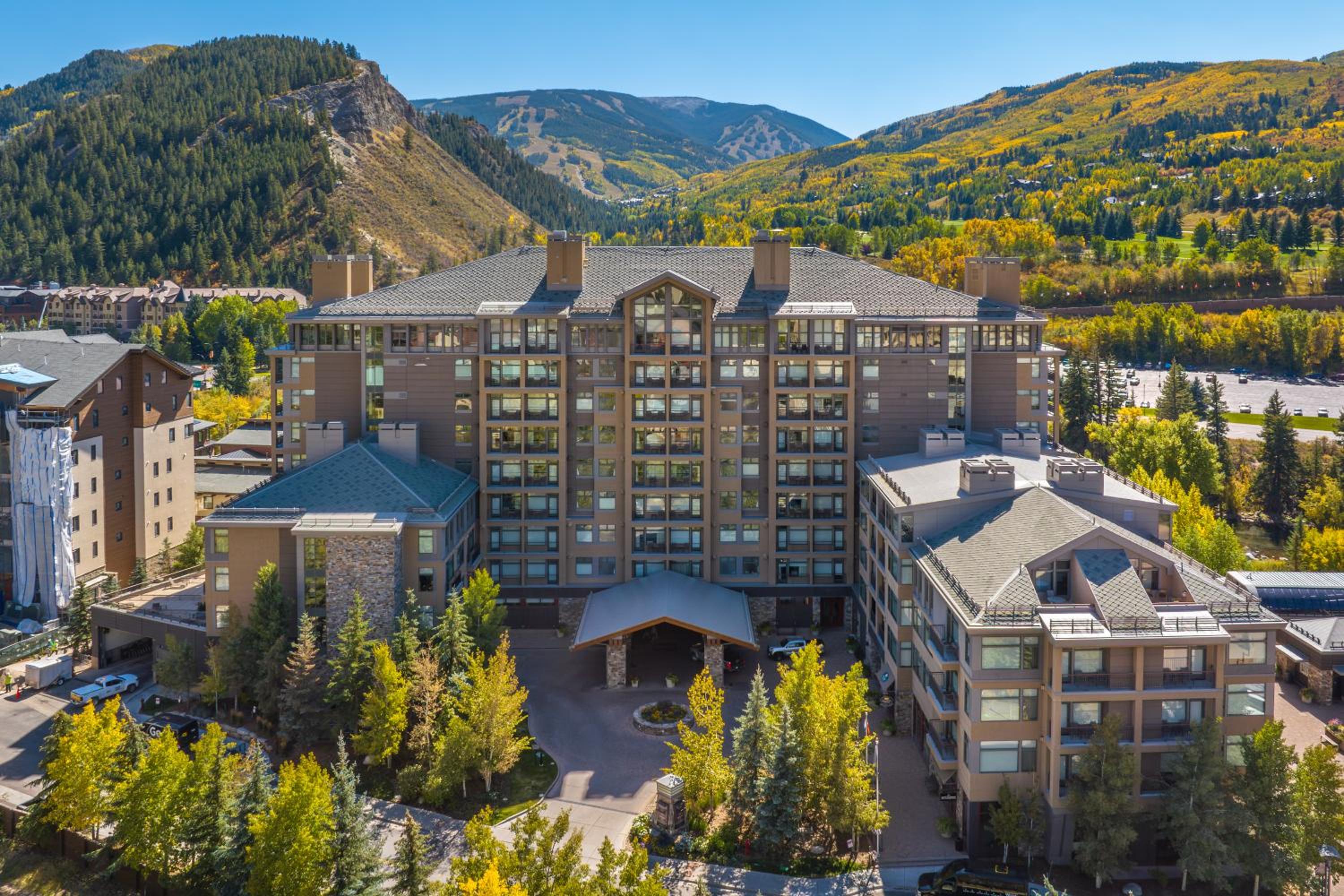 Pop Art Riverfront - Lux Resort, Gondola to ski Beaver Creek, Pool, Hot Tub, Spa view 4