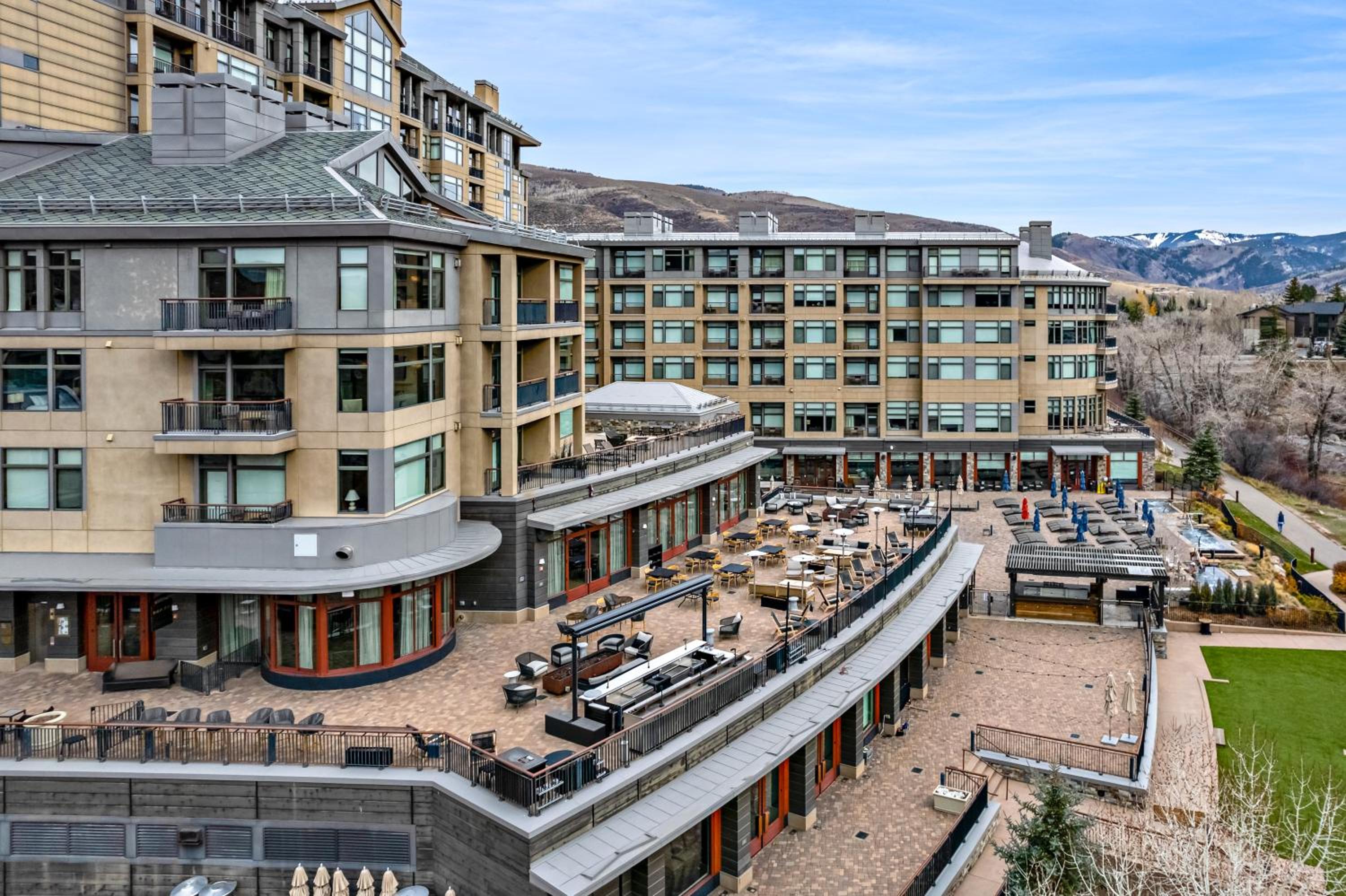 Pop Art Riverfront - Lux Resort, Gondola to ski Beaver Creek, Pool, Hot Tub, Spa view 5