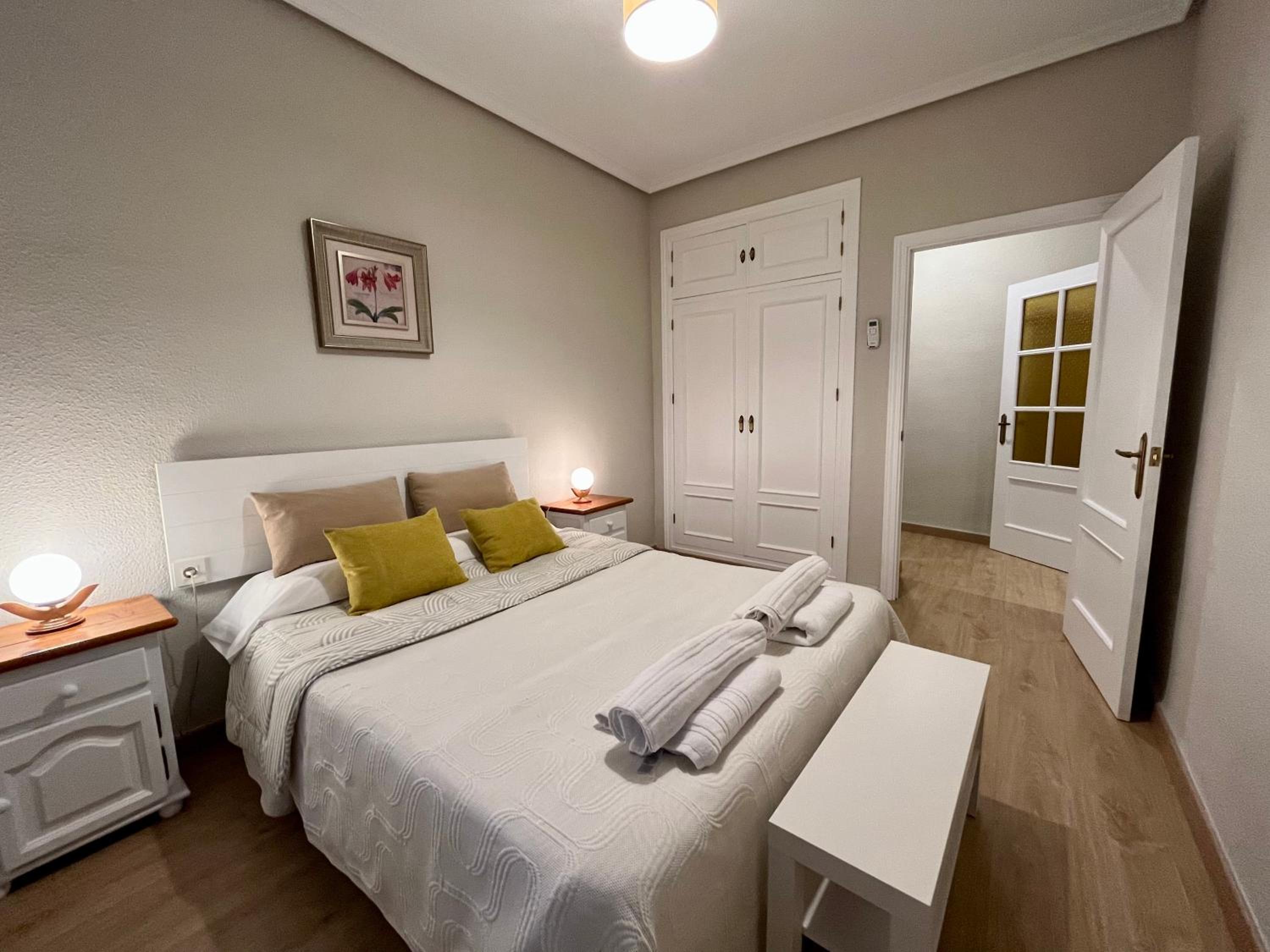 Apartamento Castilla 30 - Parking Publico Gratuito photo 2