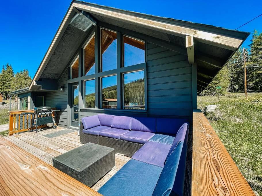 Mountain Views / near hiking trails and ski slopes view 4