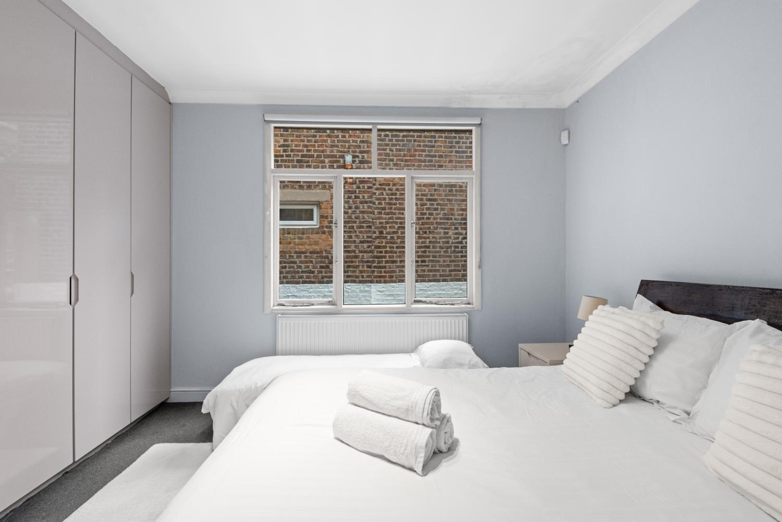 Londwell, Boutique Bliss Nestled in Knightsbridge by Harrods view 2
