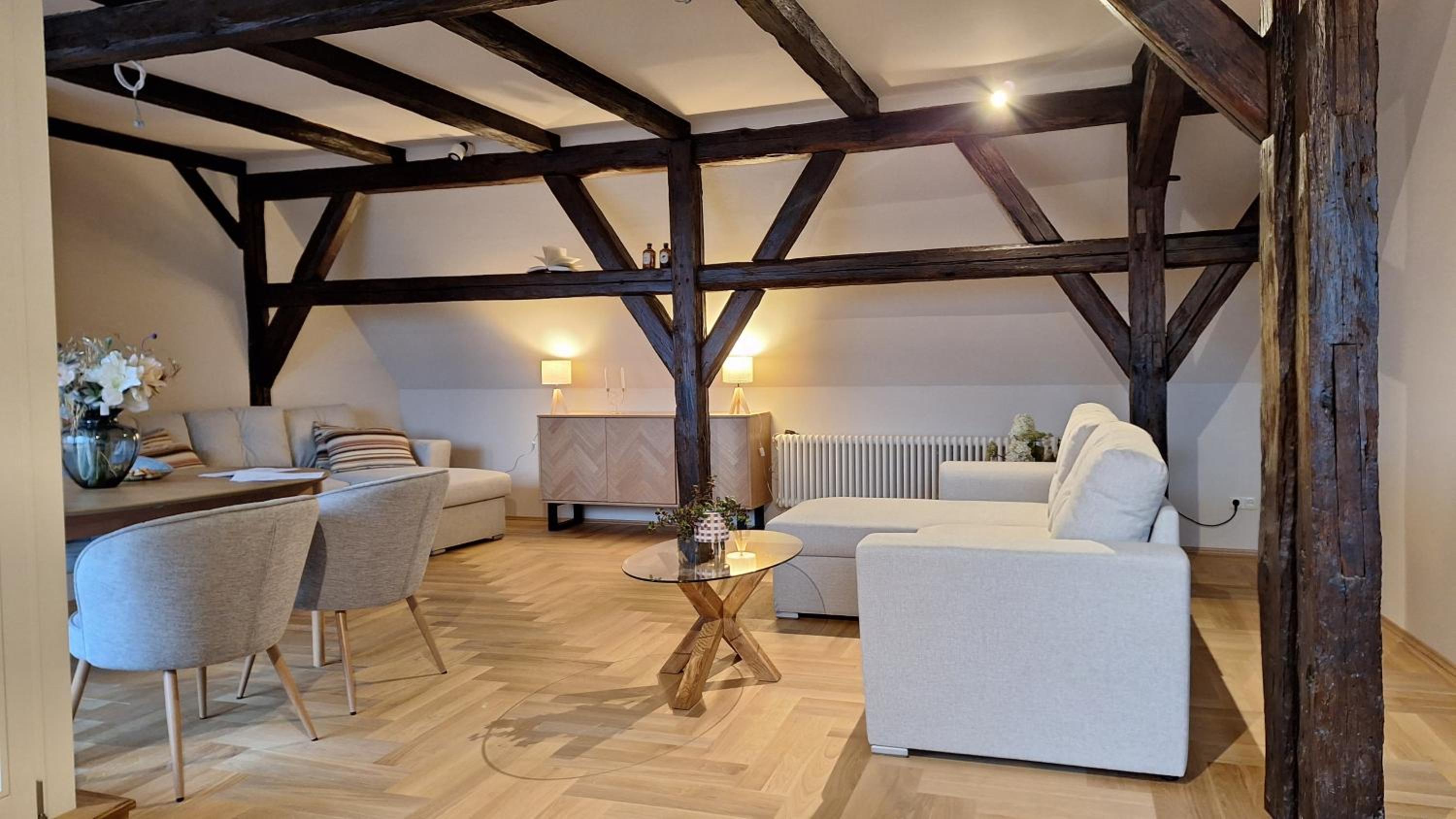 Stadtpalais Bellevue-Suite 3- Zimmer- Maisonettewohnung mit Dachterrasse maximal 4 Personen