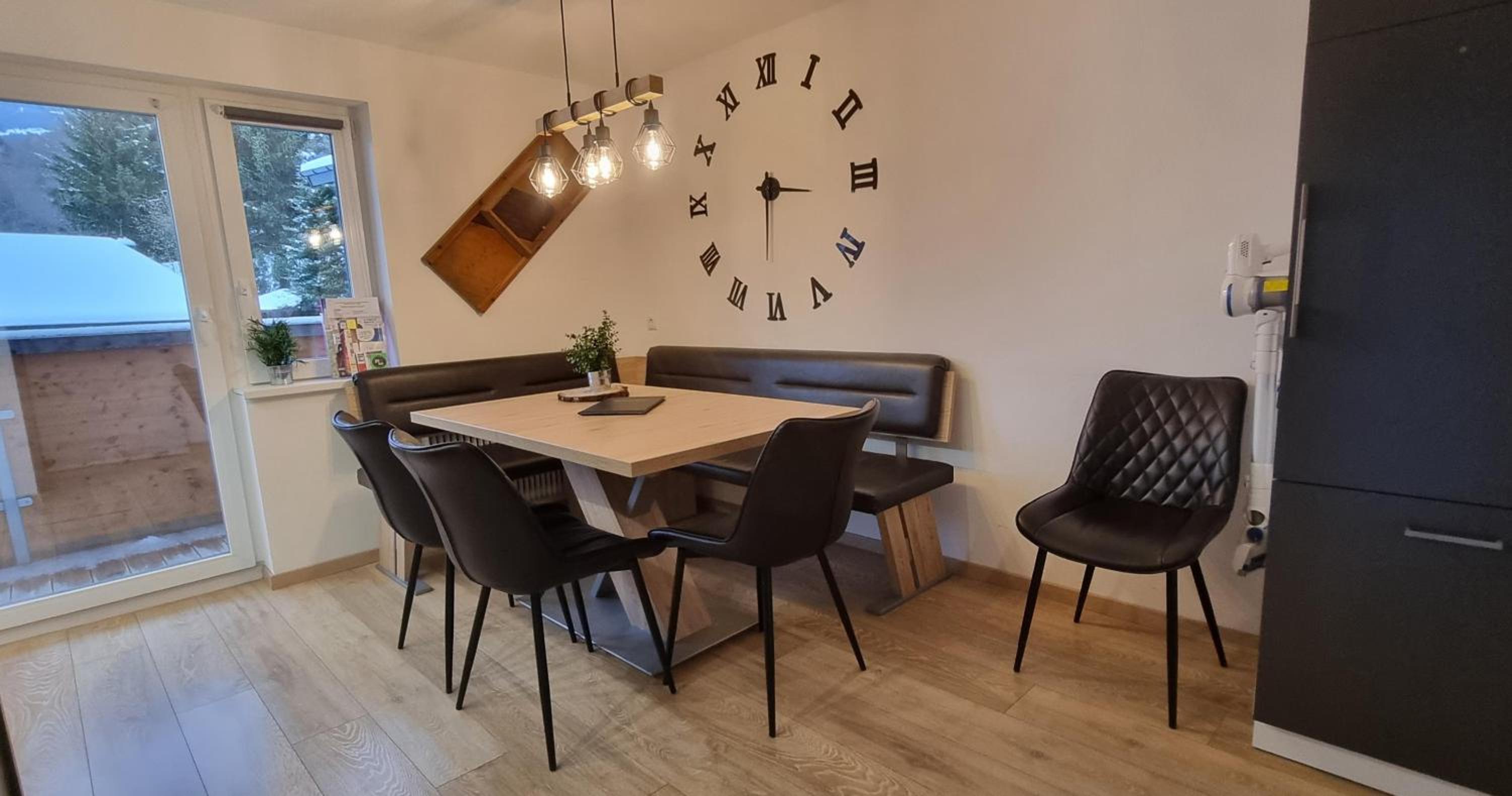Haus Tisch